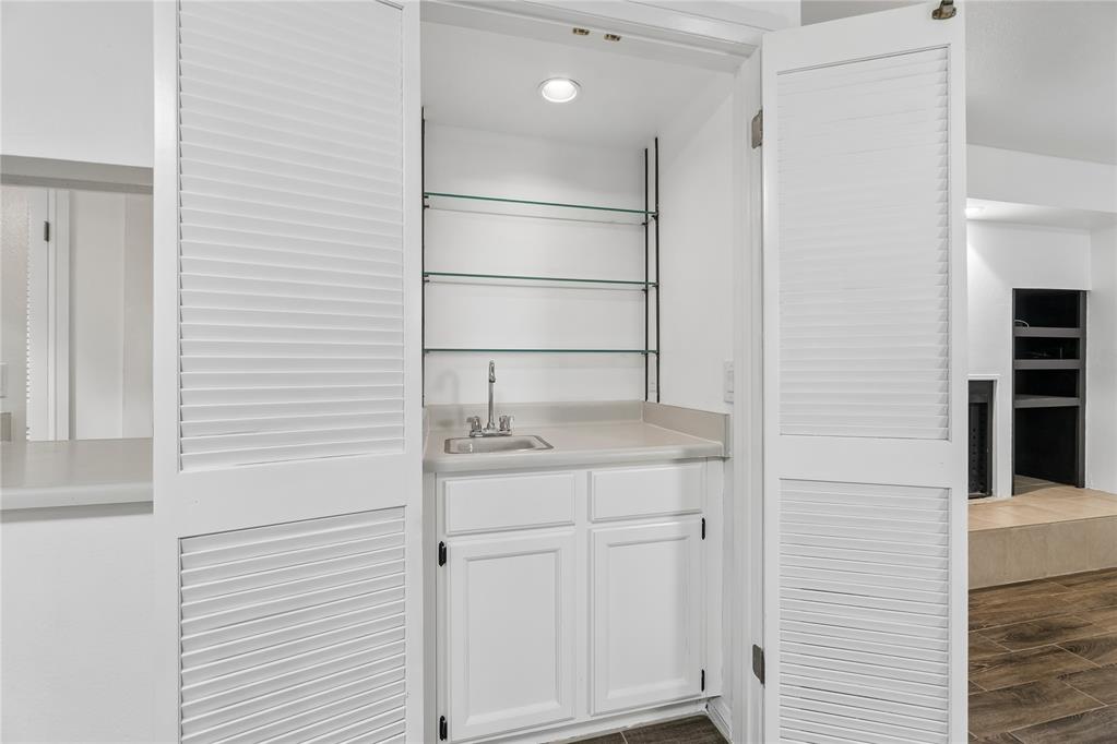 600 NW 4th Street Unit: 213N