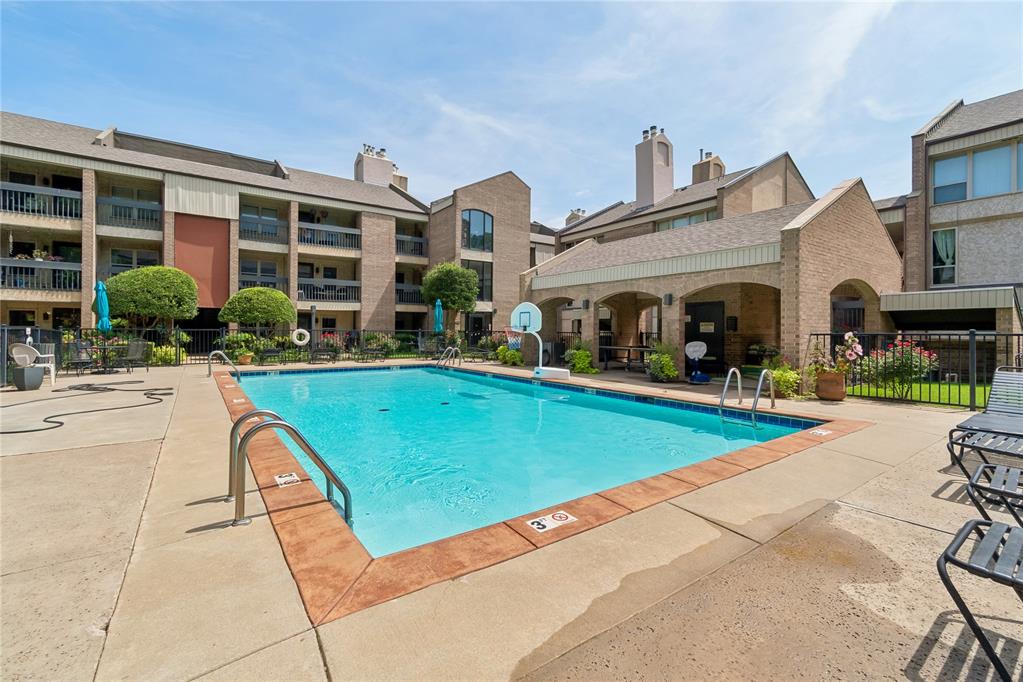 600 NW 4th Street Unit: 213N