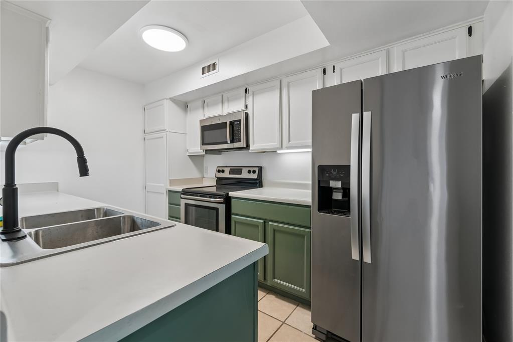600 NW 4th Street Unit: 213N