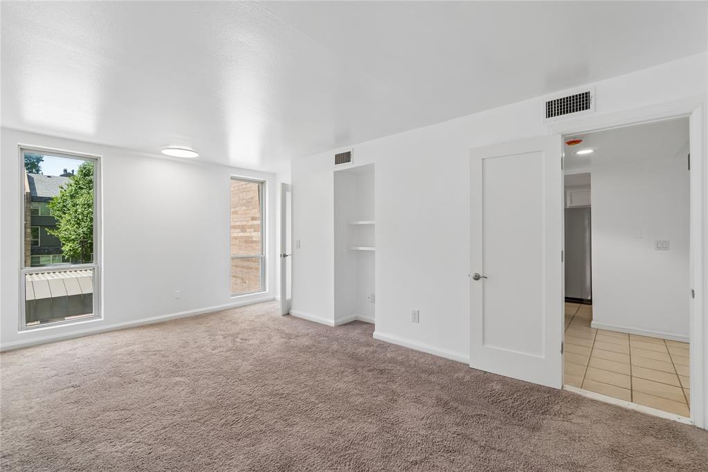 600 NW 4th Street Unit: 213N
