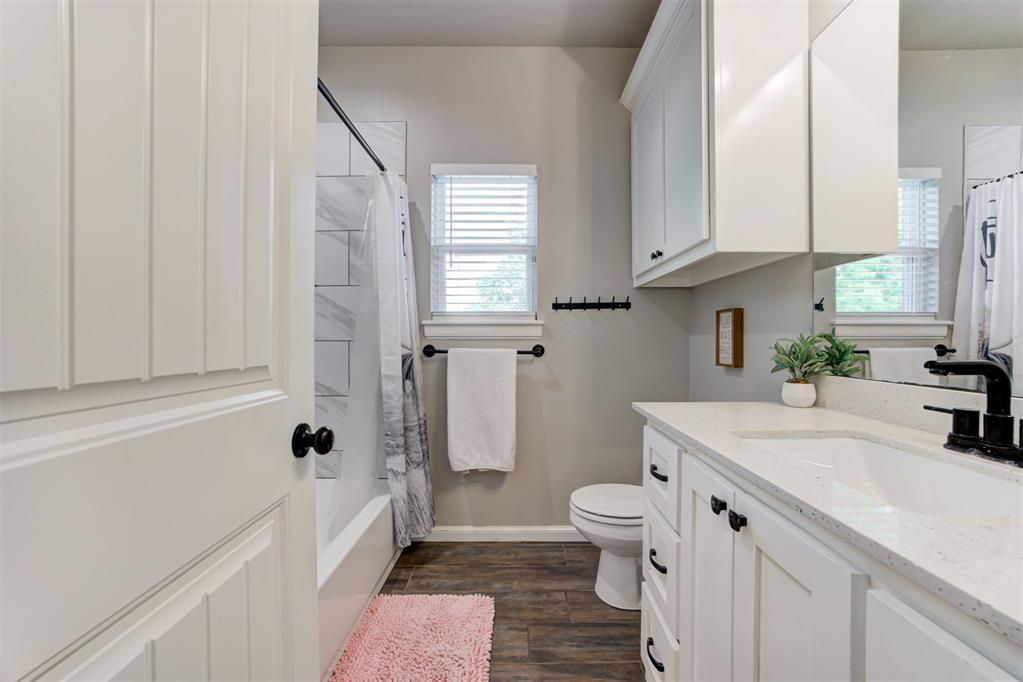 1540 NW 17th Place