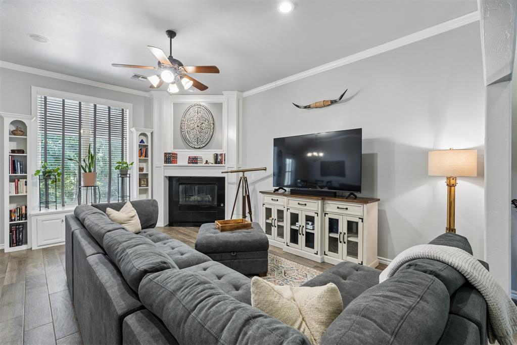 3325 Cheyenne Villa Circle