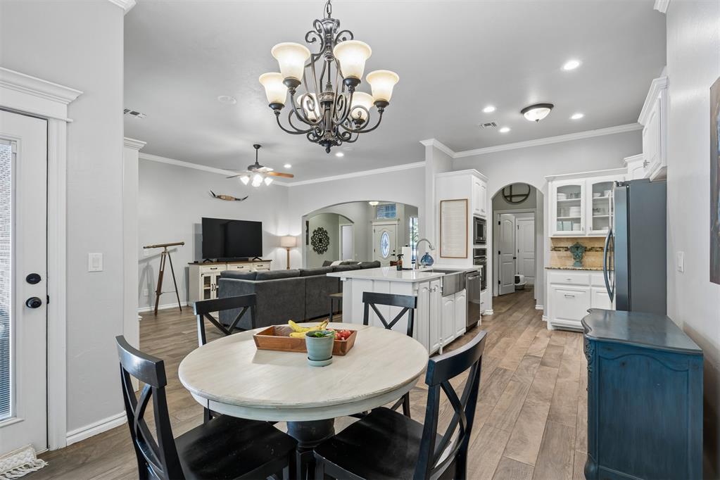 3325 Cheyenne Villa Circle