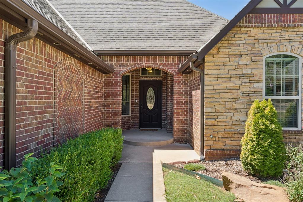 3325 Cheyenne Villa Circle