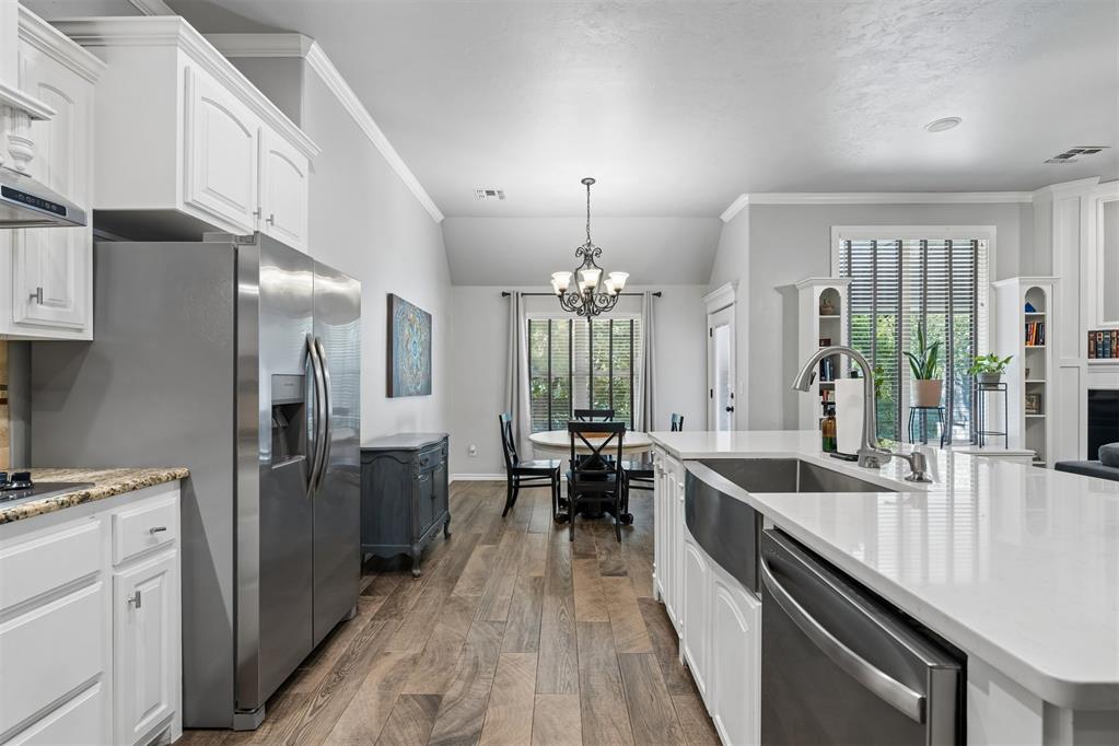 3325 Cheyenne Villa Circle