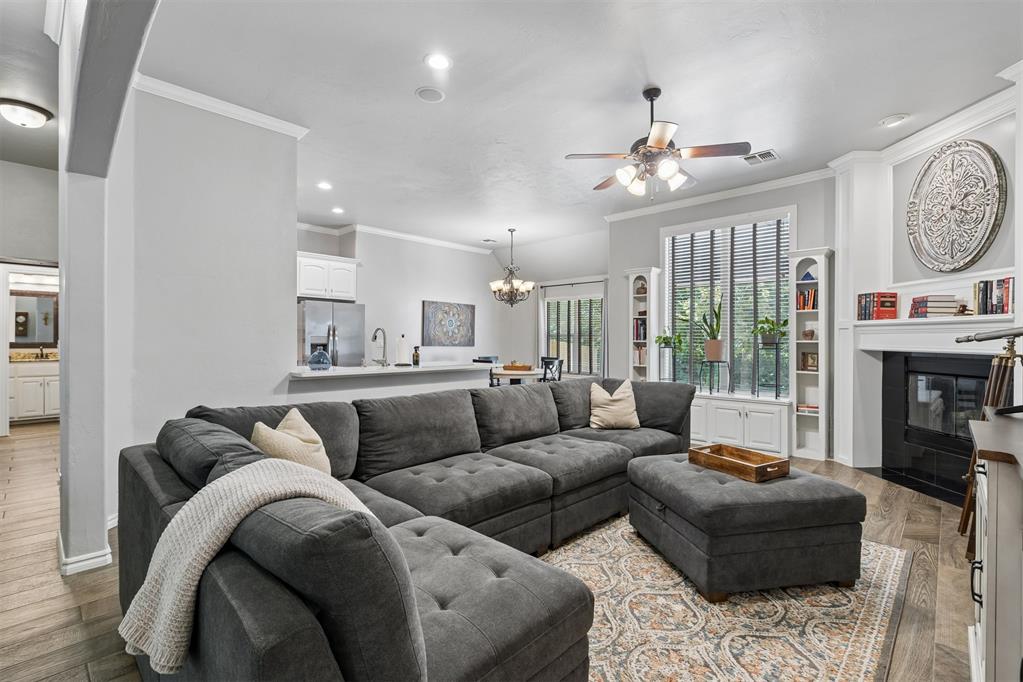 3325 Cheyenne Villa Circle