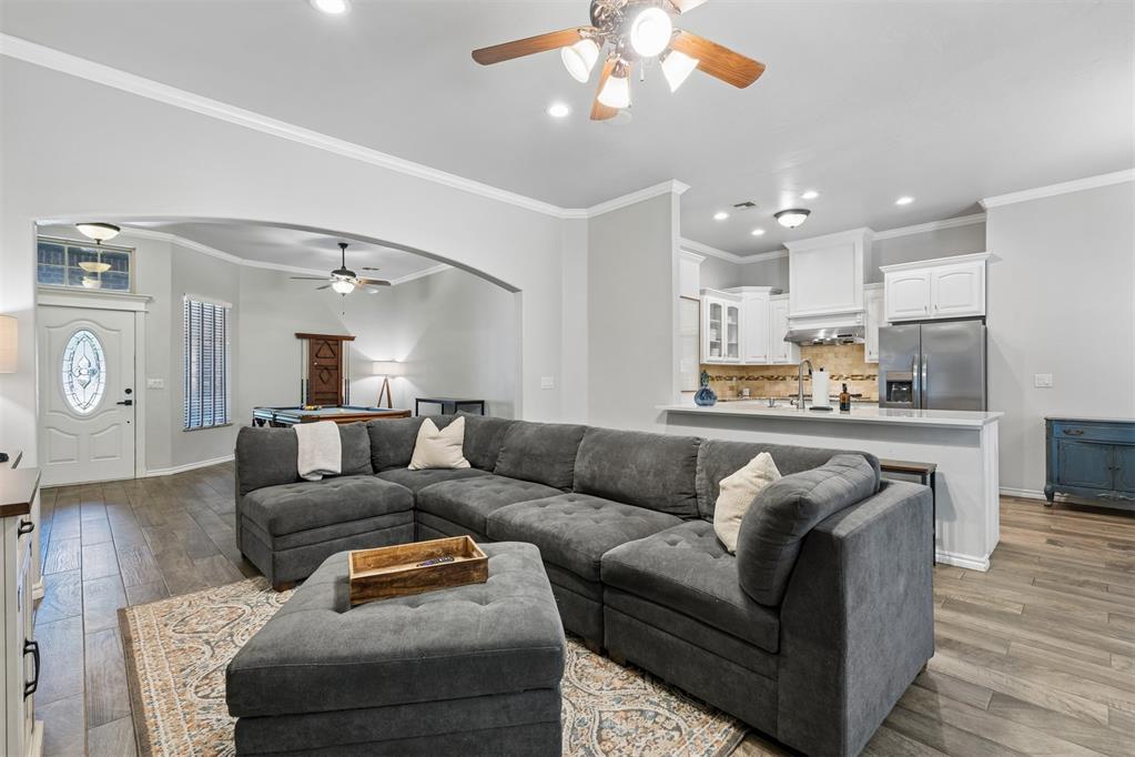 3325 Cheyenne Villa Circle