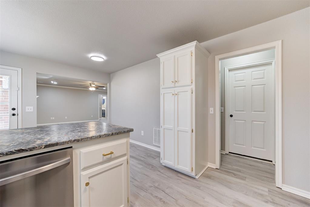 2371 Holden Lane