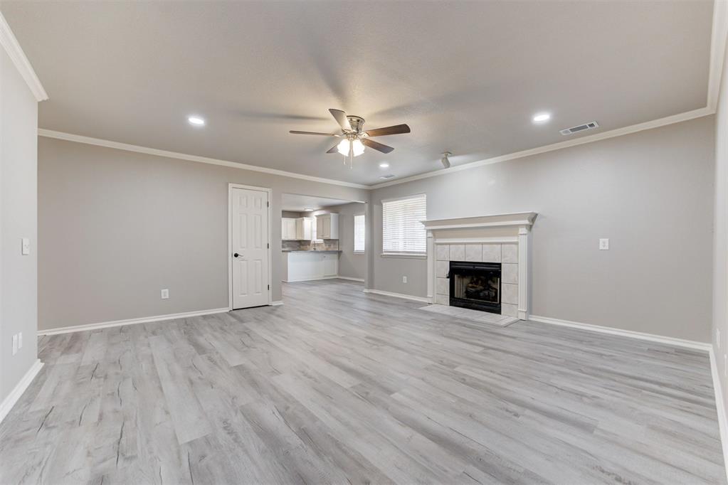 2371 Holden Lane