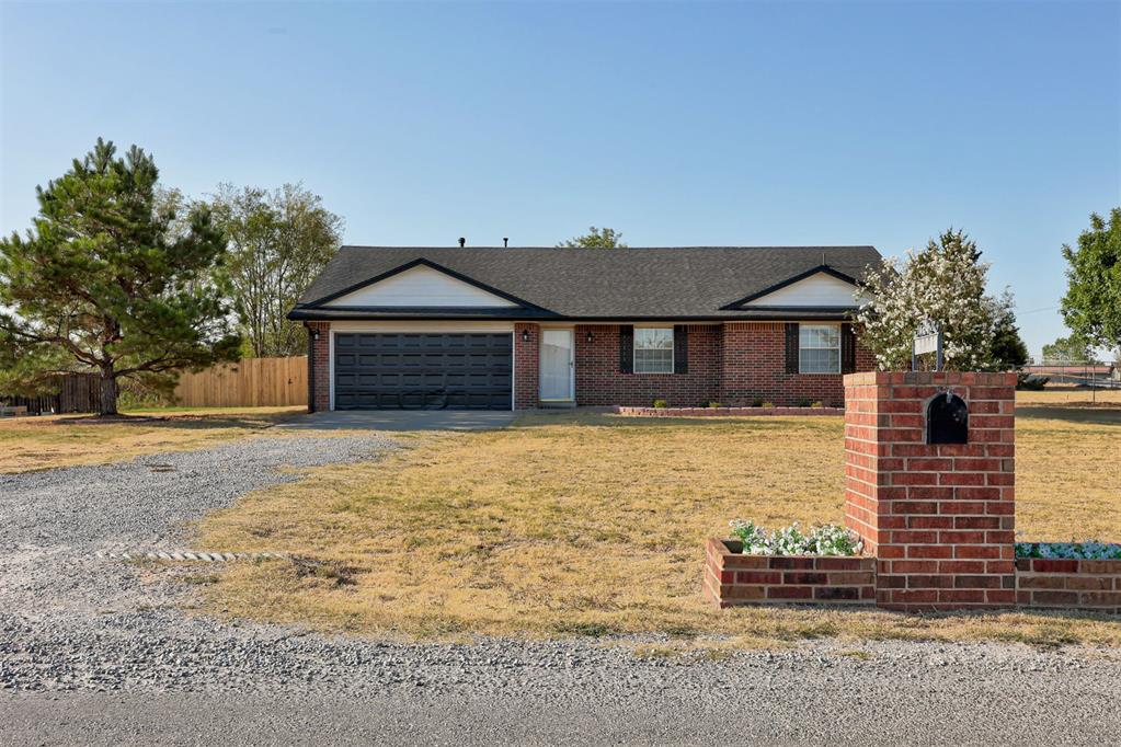2371 Holden Lane