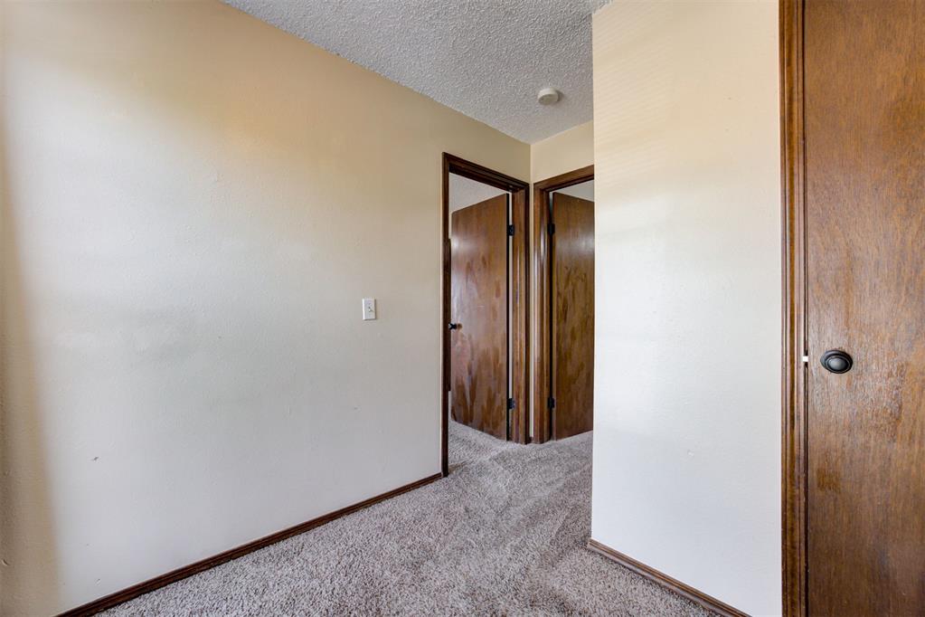6000 W Hefner Road