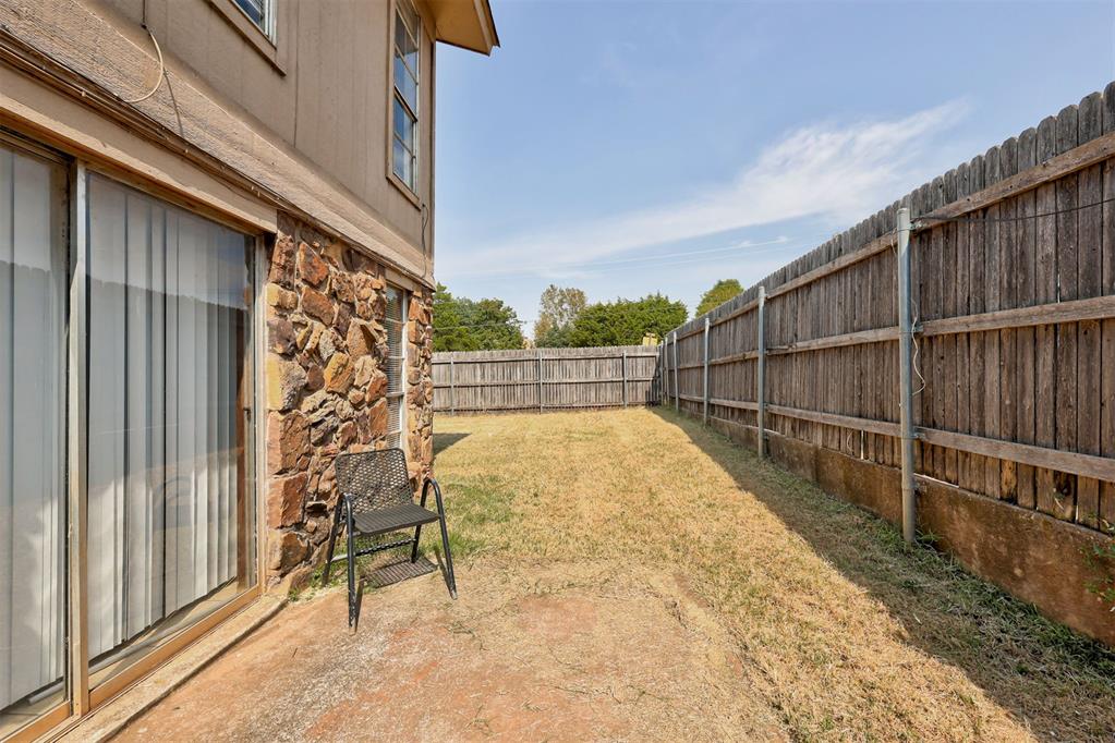 6000 W Hefner Road