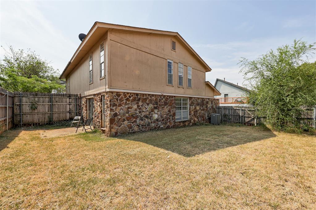6000 W Hefner Road