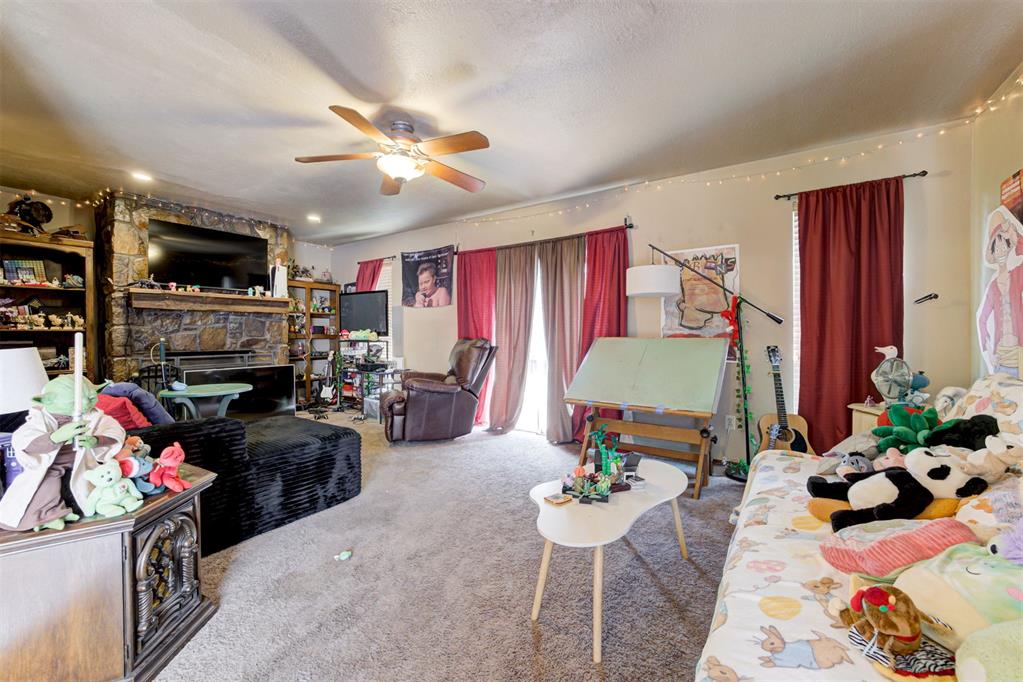 6000 W Hefner Road