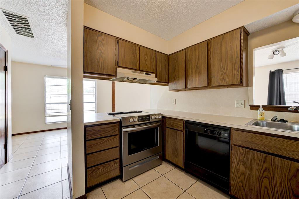 6000 W Hefner Road