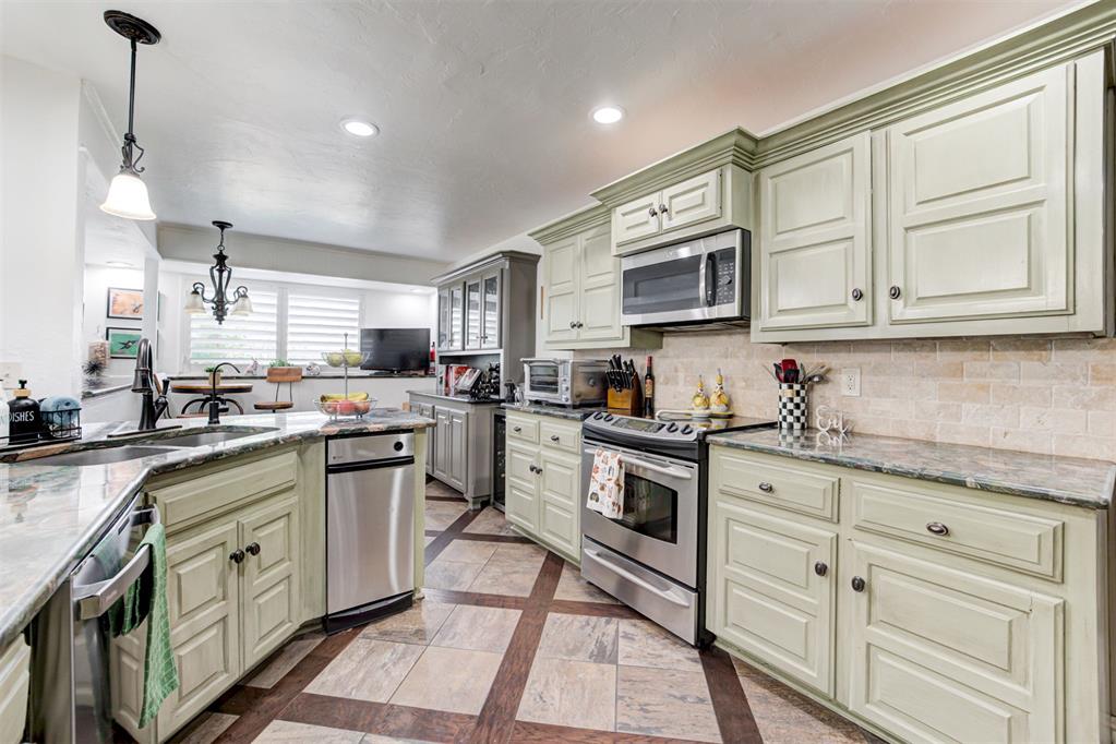 3101 Castlerock Road Unit: 23