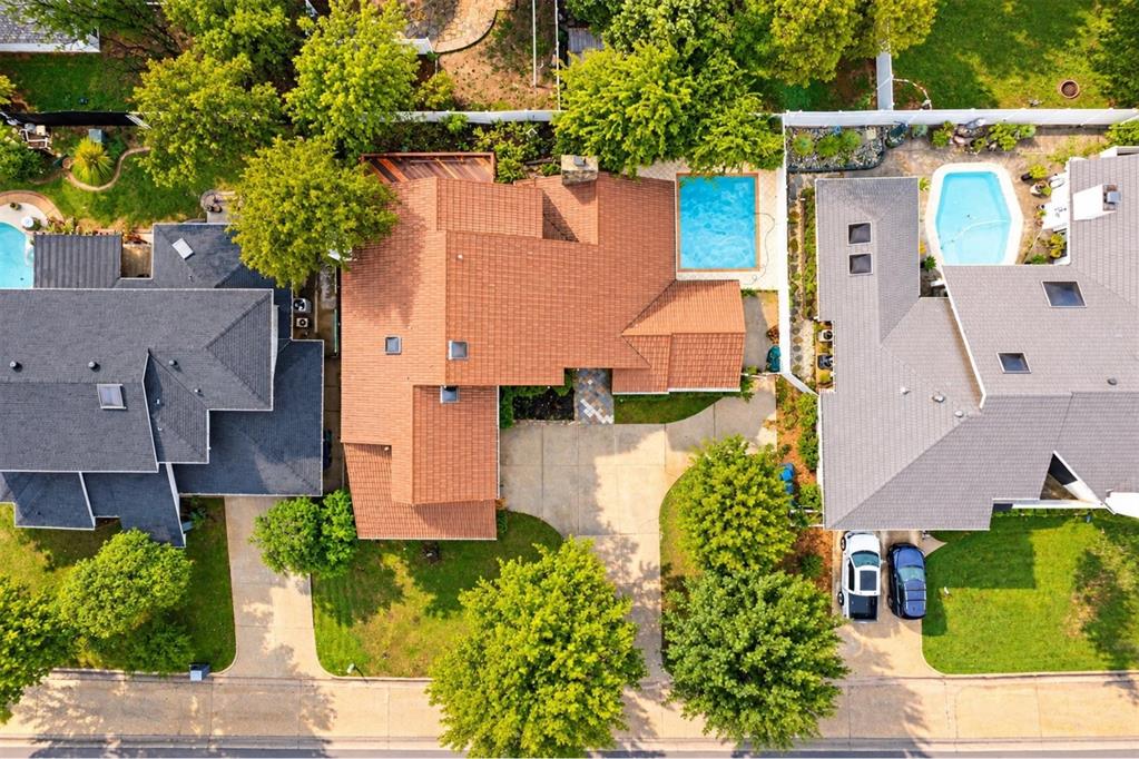 3021 Raintree Road