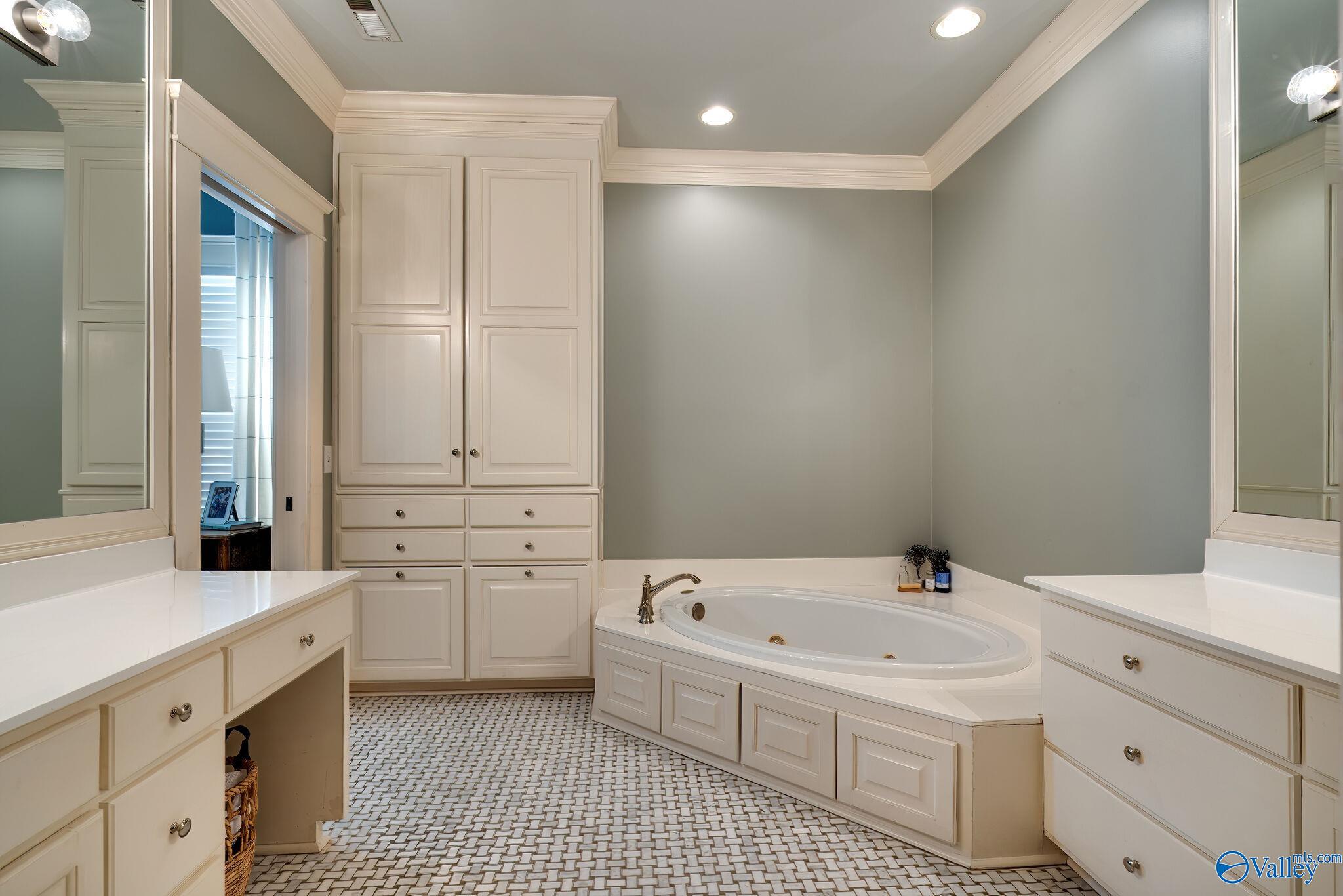 4904 Preakness Circle