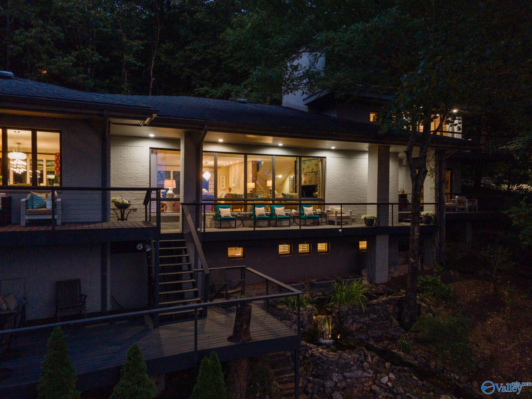 2219 Georgian Drive SE