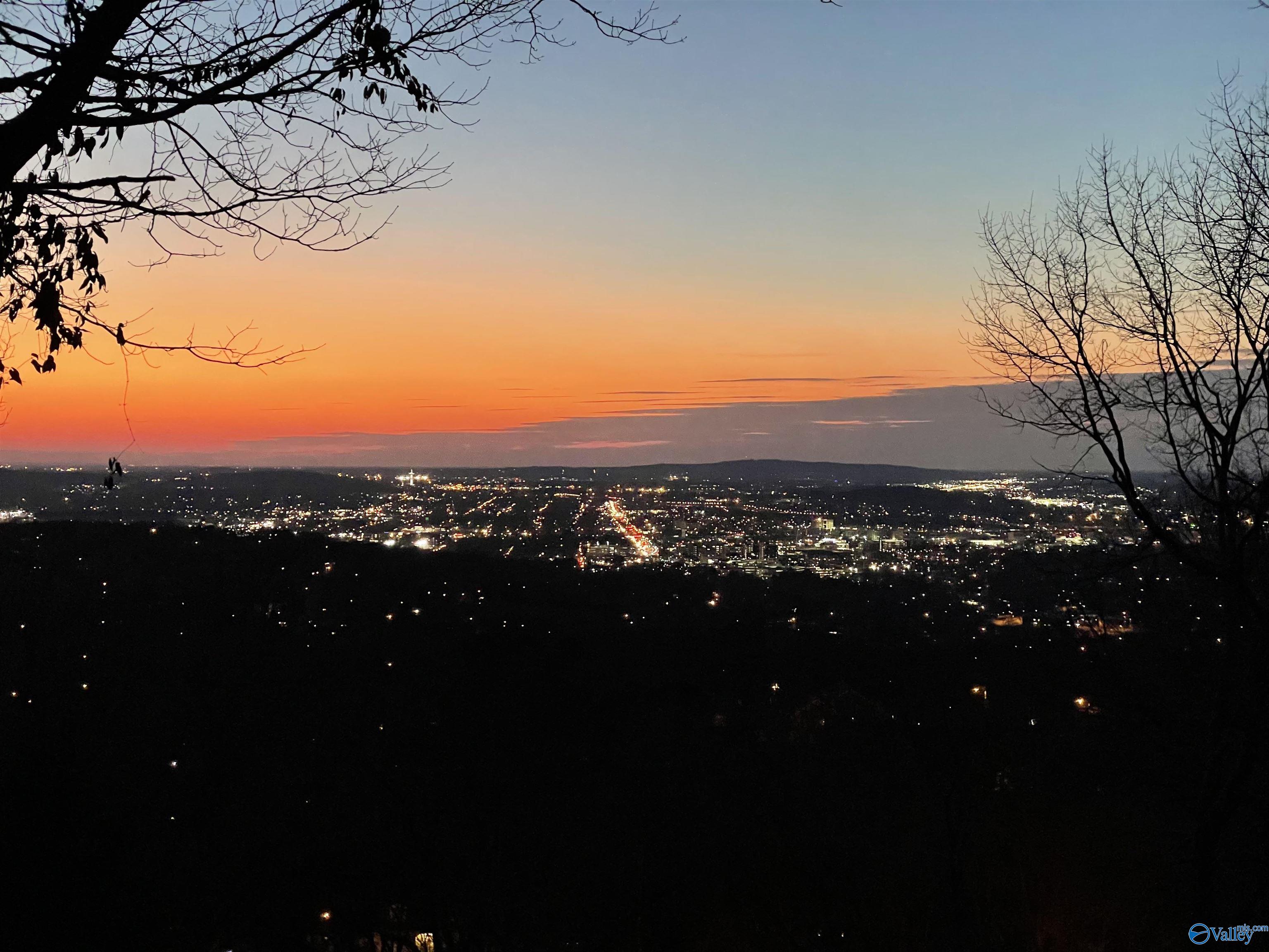 2219 Georgian Drive SE