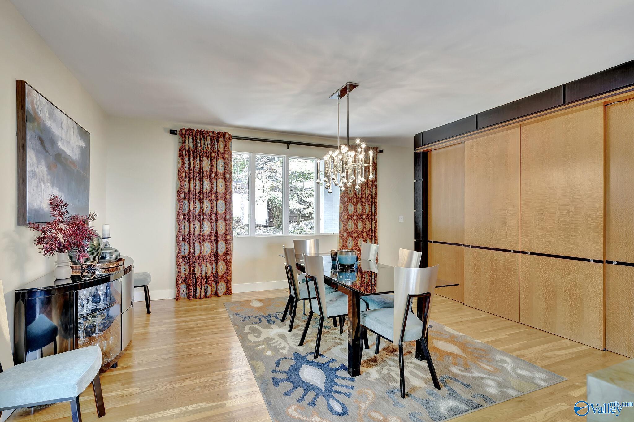 2219 Georgian Drive SE