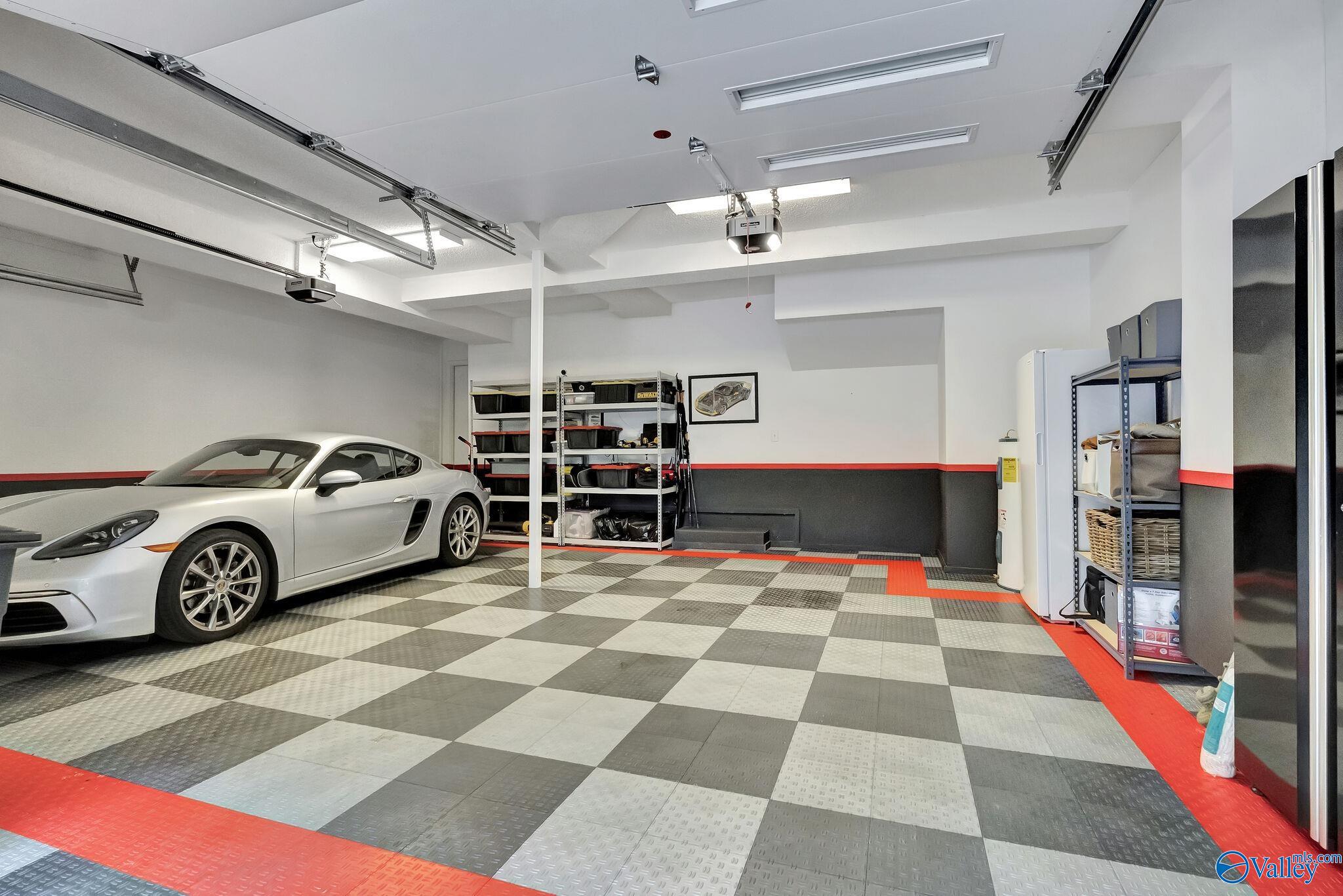 2219 Georgian Drive SE