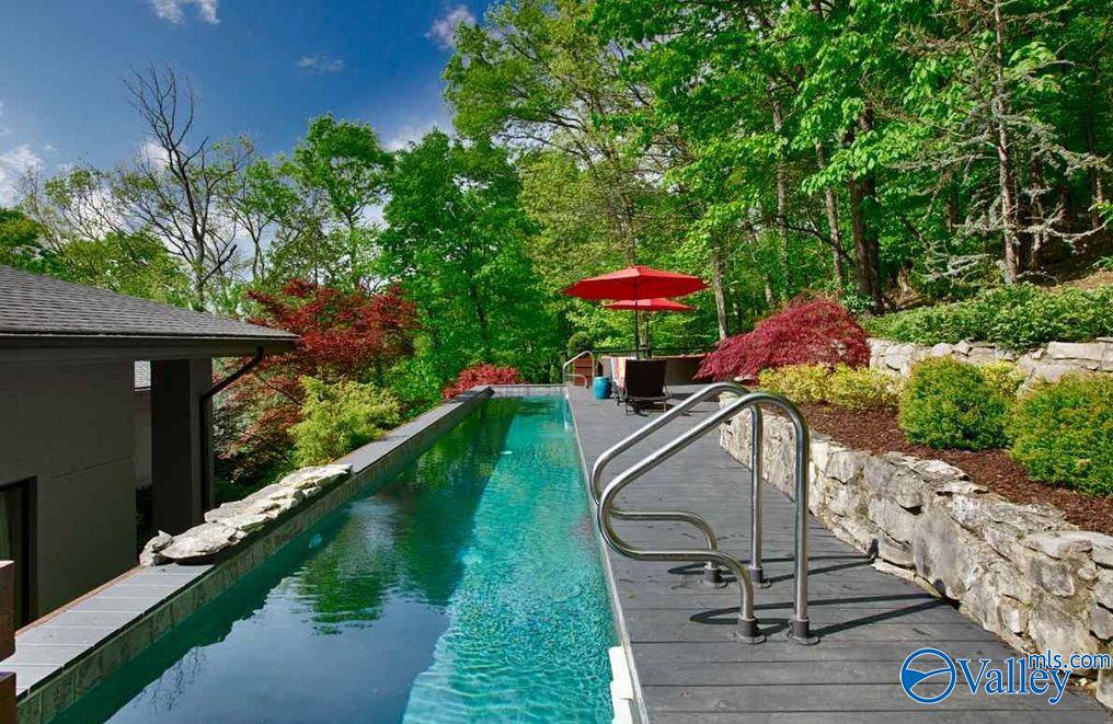 2219 Georgian Drive SE