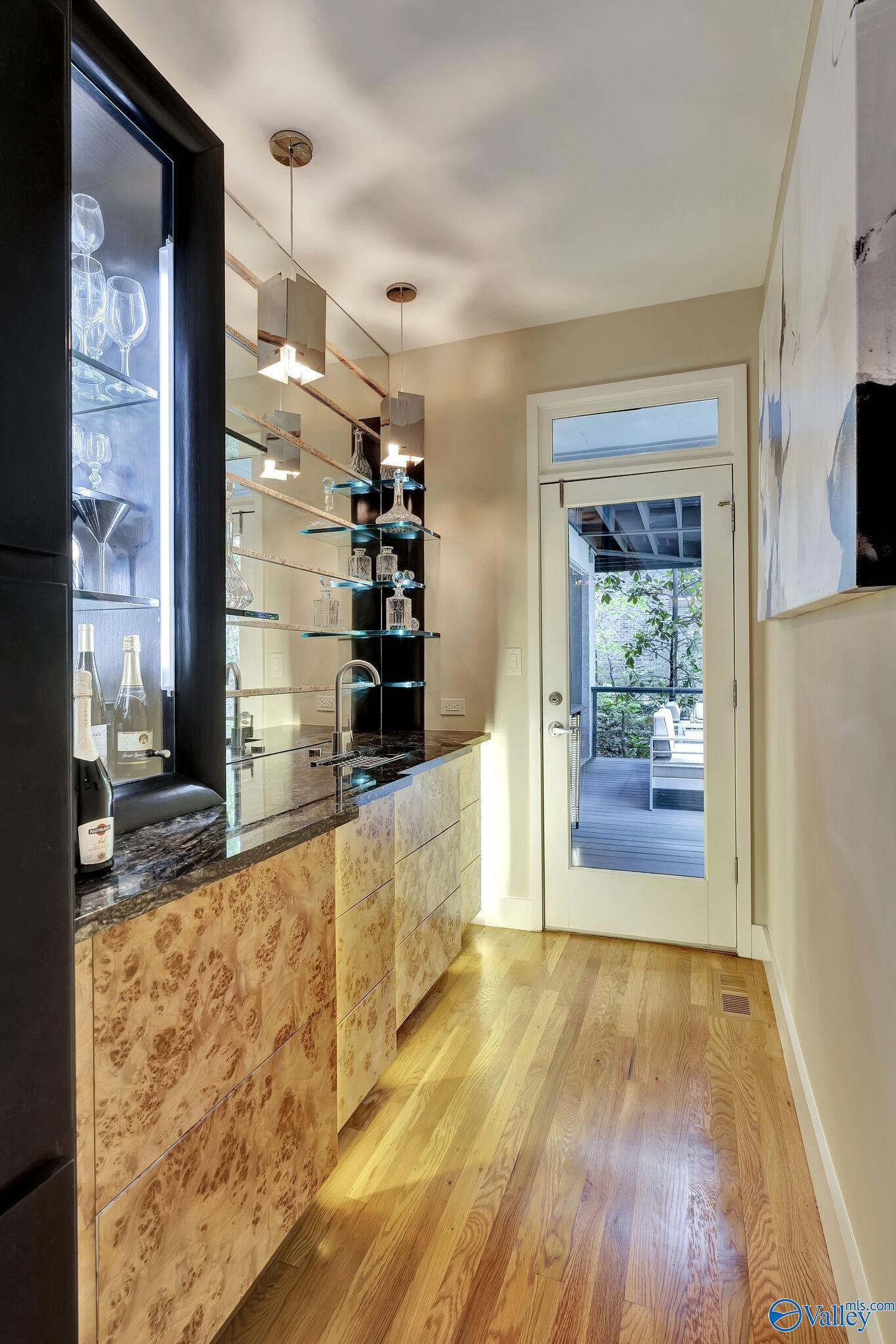 2219 Georgian Drive SE