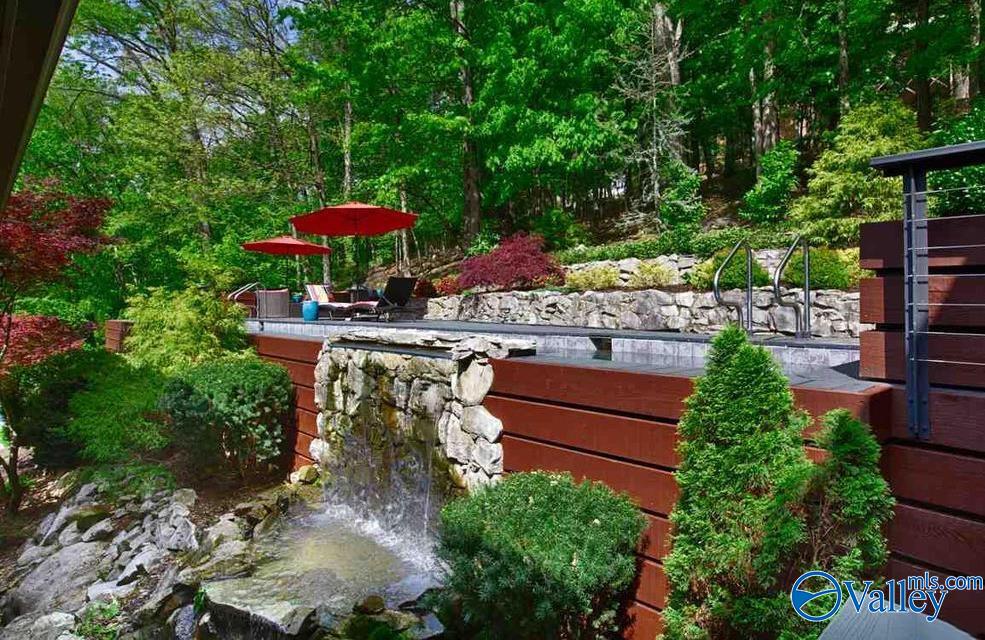 2219 Georgian Drive SE