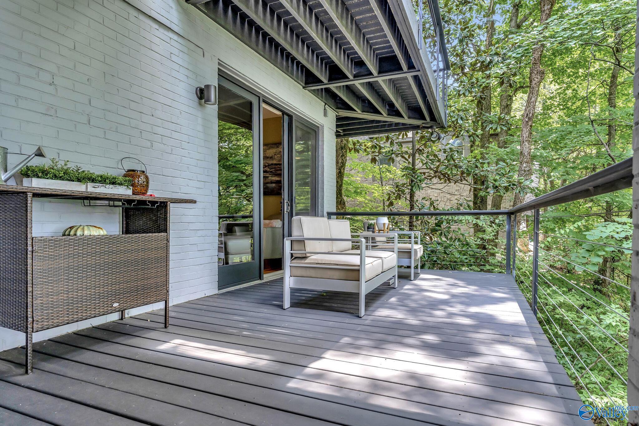 2219 Georgian Drive SE