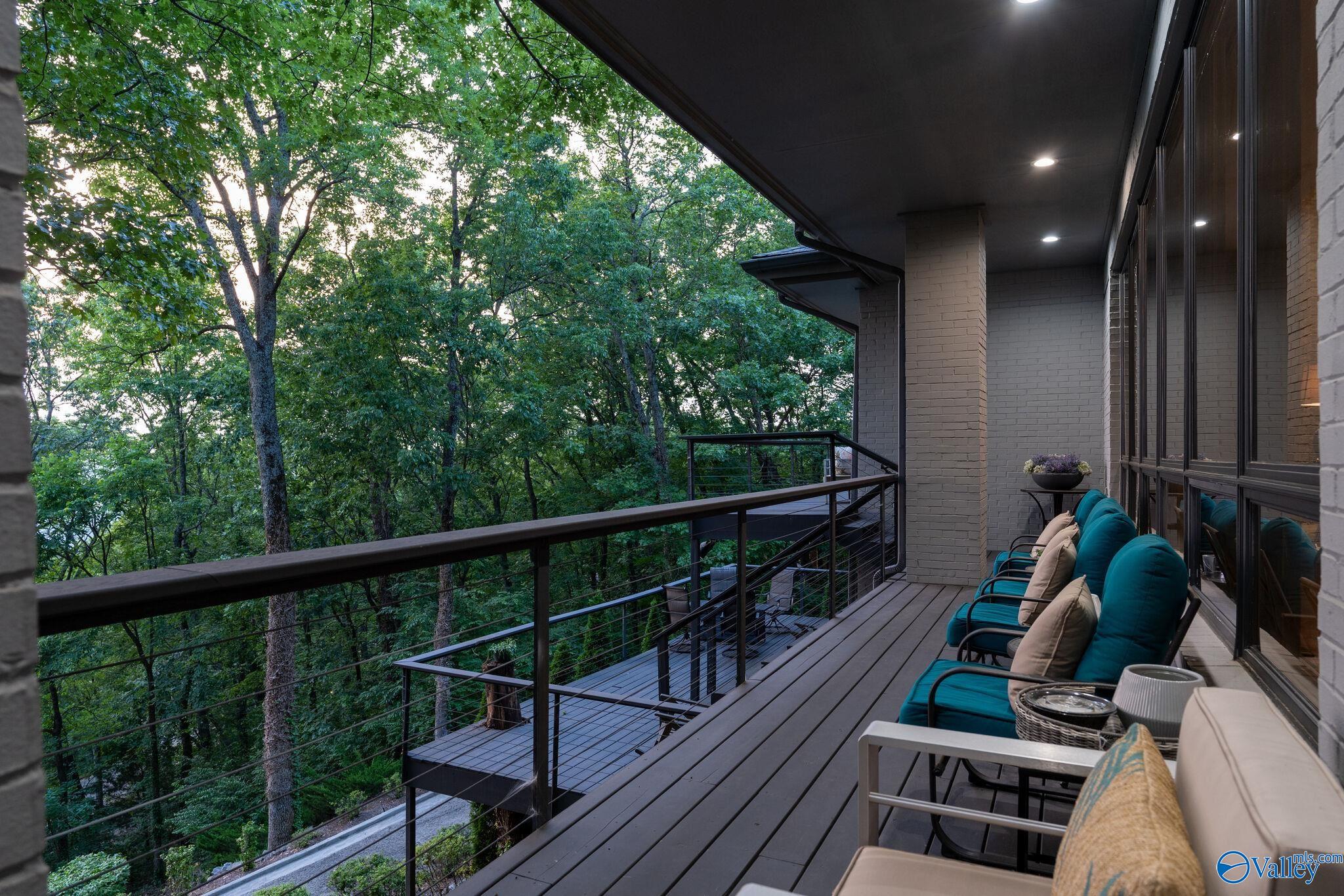 2219 Georgian Drive SE