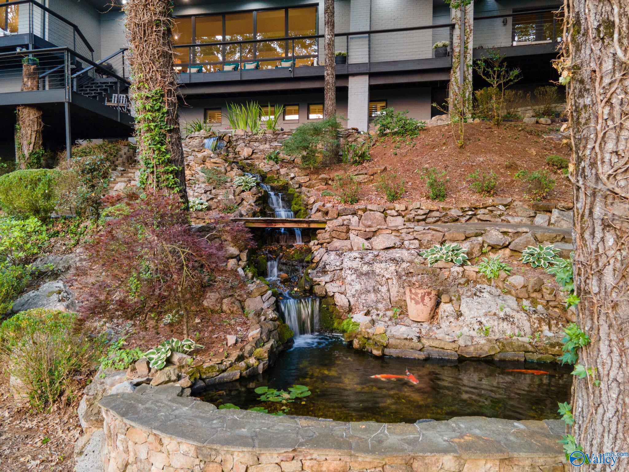 2219 Georgian Drive SE