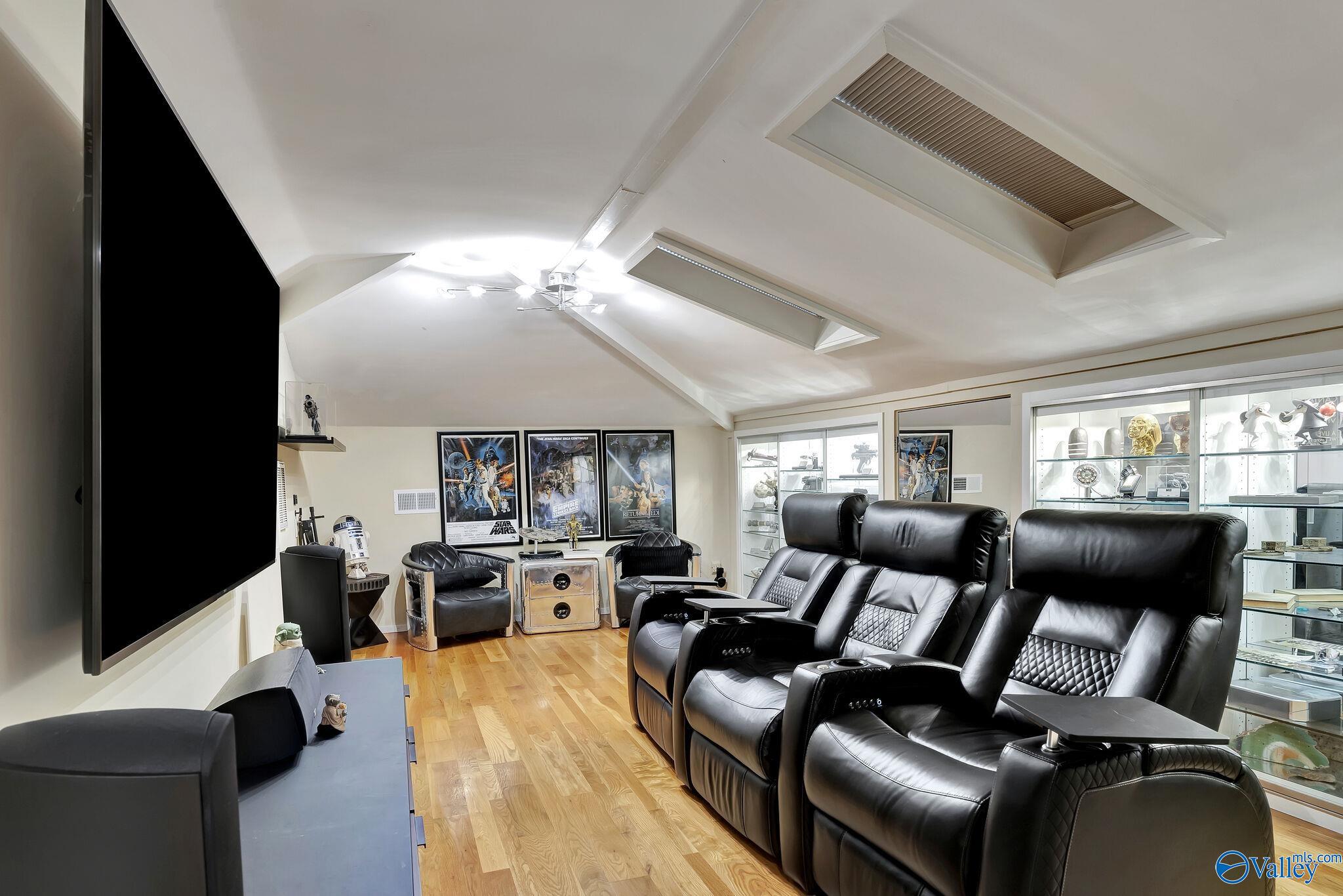 2219 Georgian Drive SE