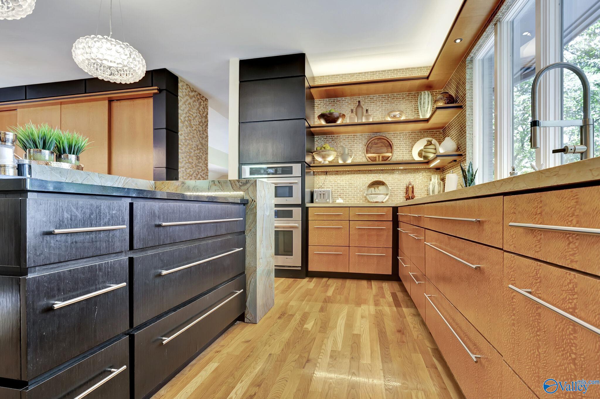 2219 Georgian Drive SE