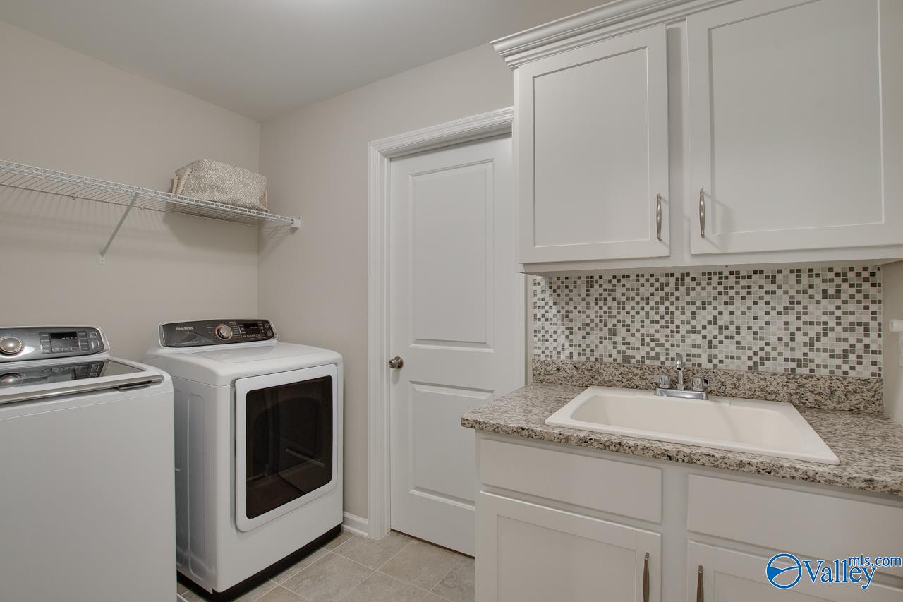 15133 Lakeside Trail