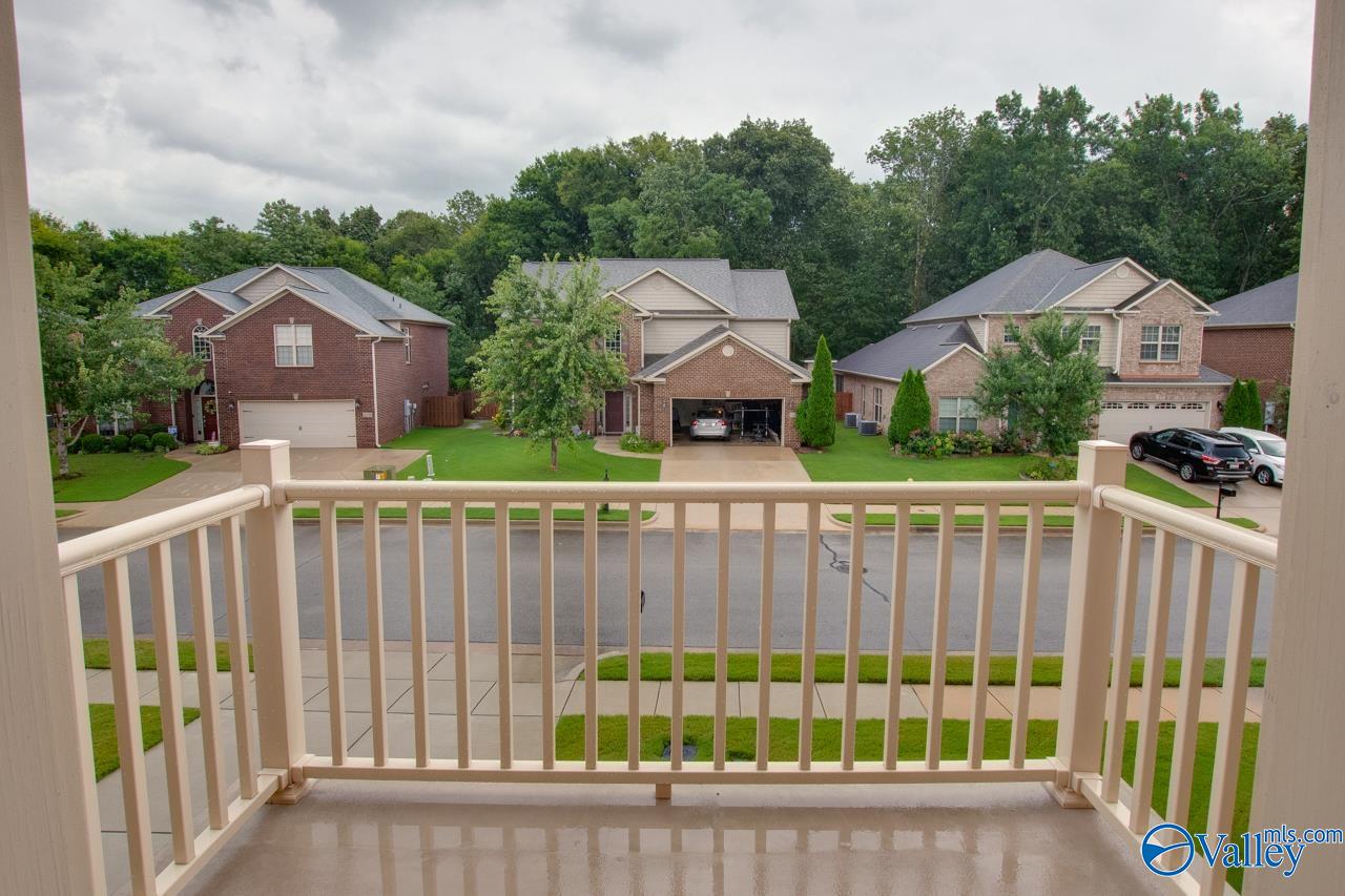 15133 Lakeside Trail