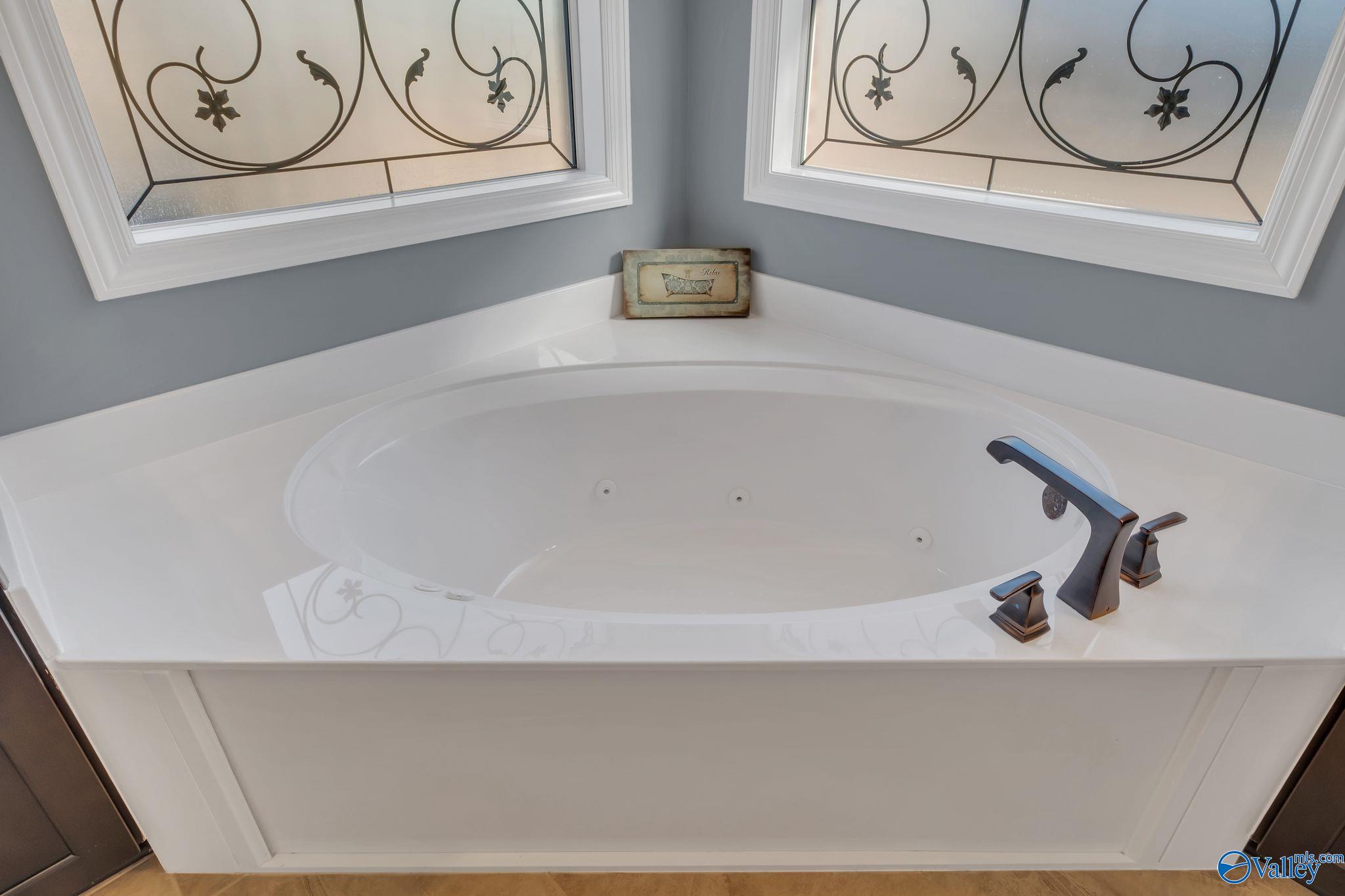 4812 Pinebrook Court