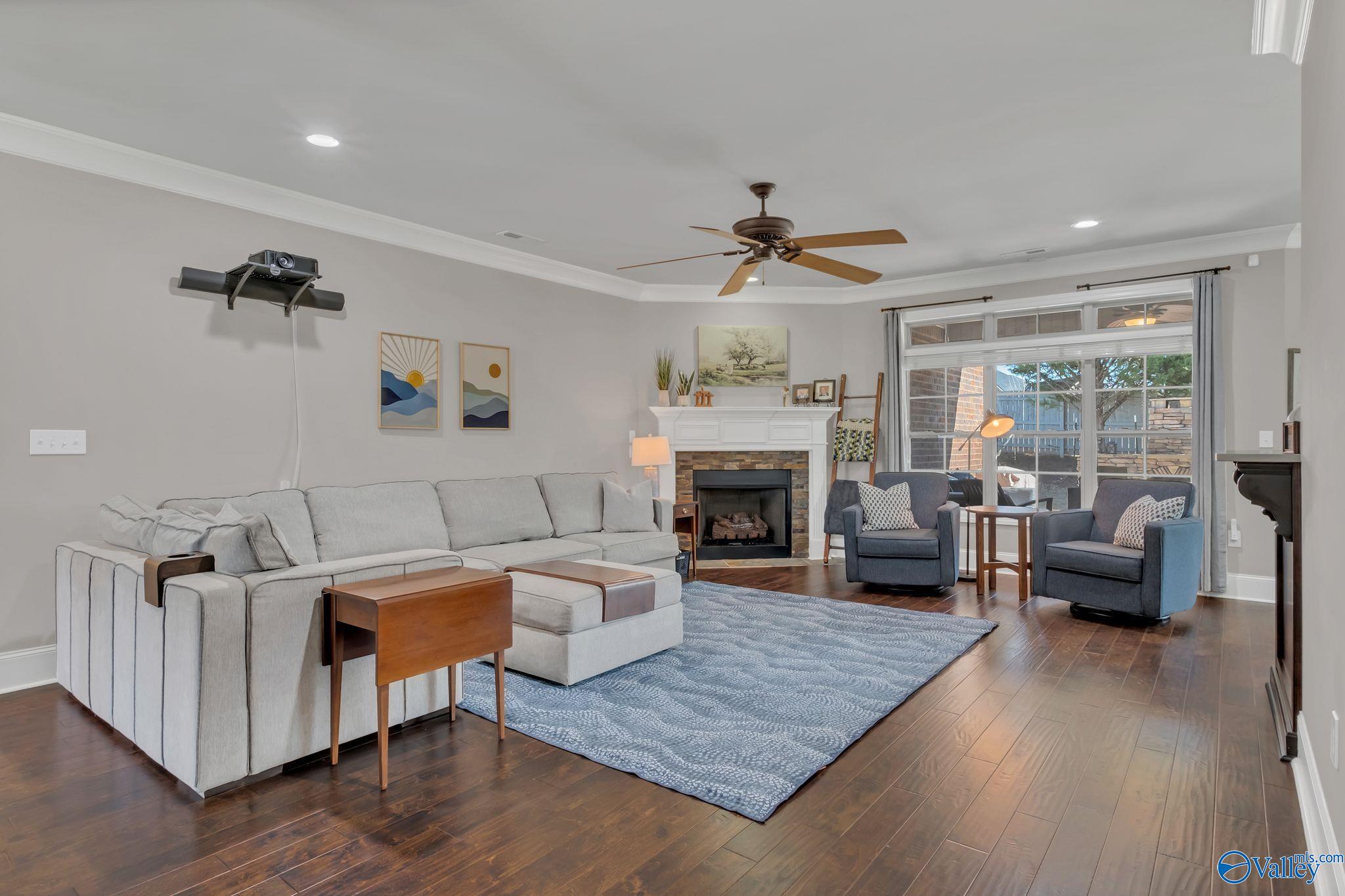 4812 Pinebrook Court