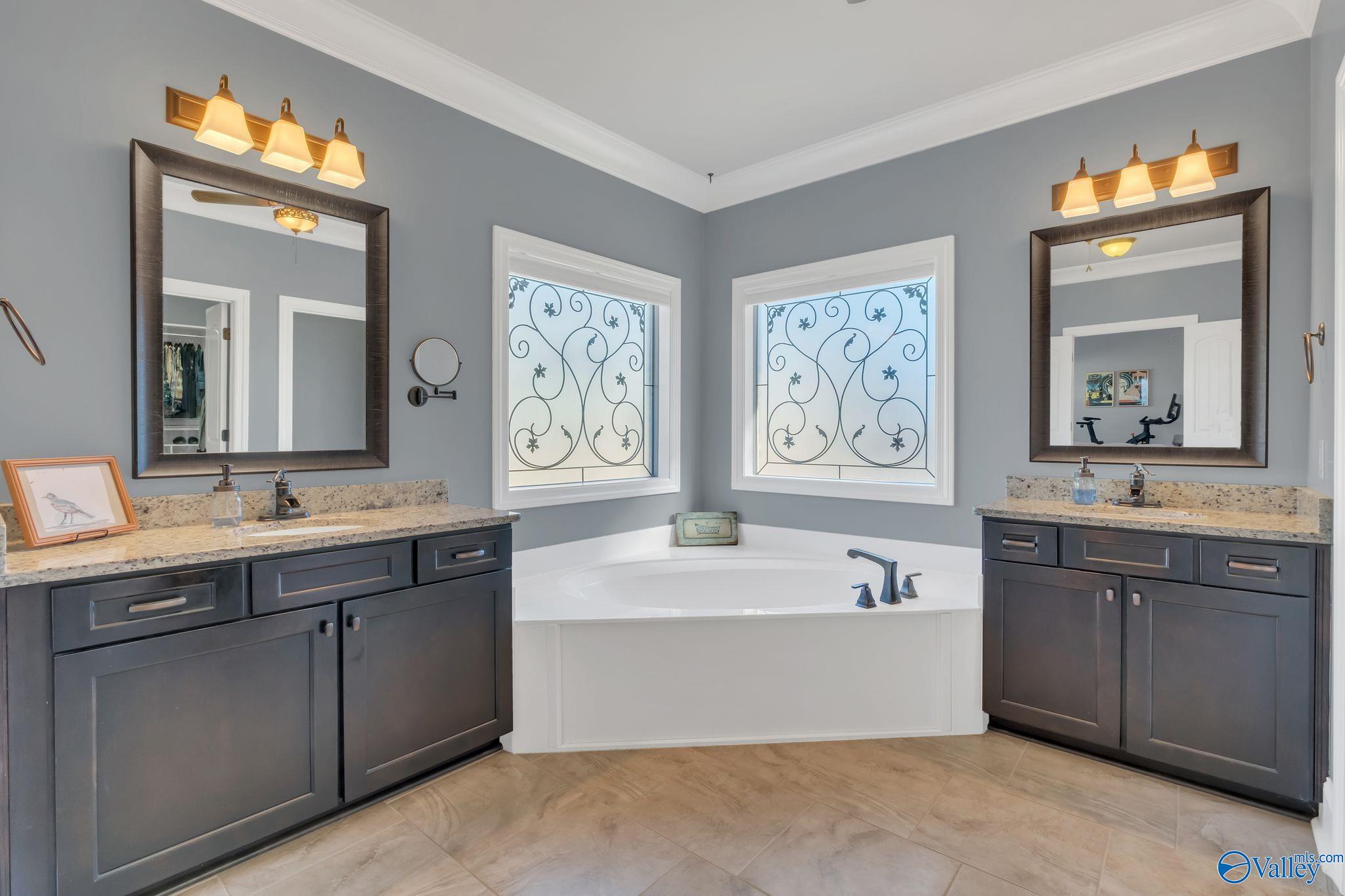 4812 Pinebrook Court