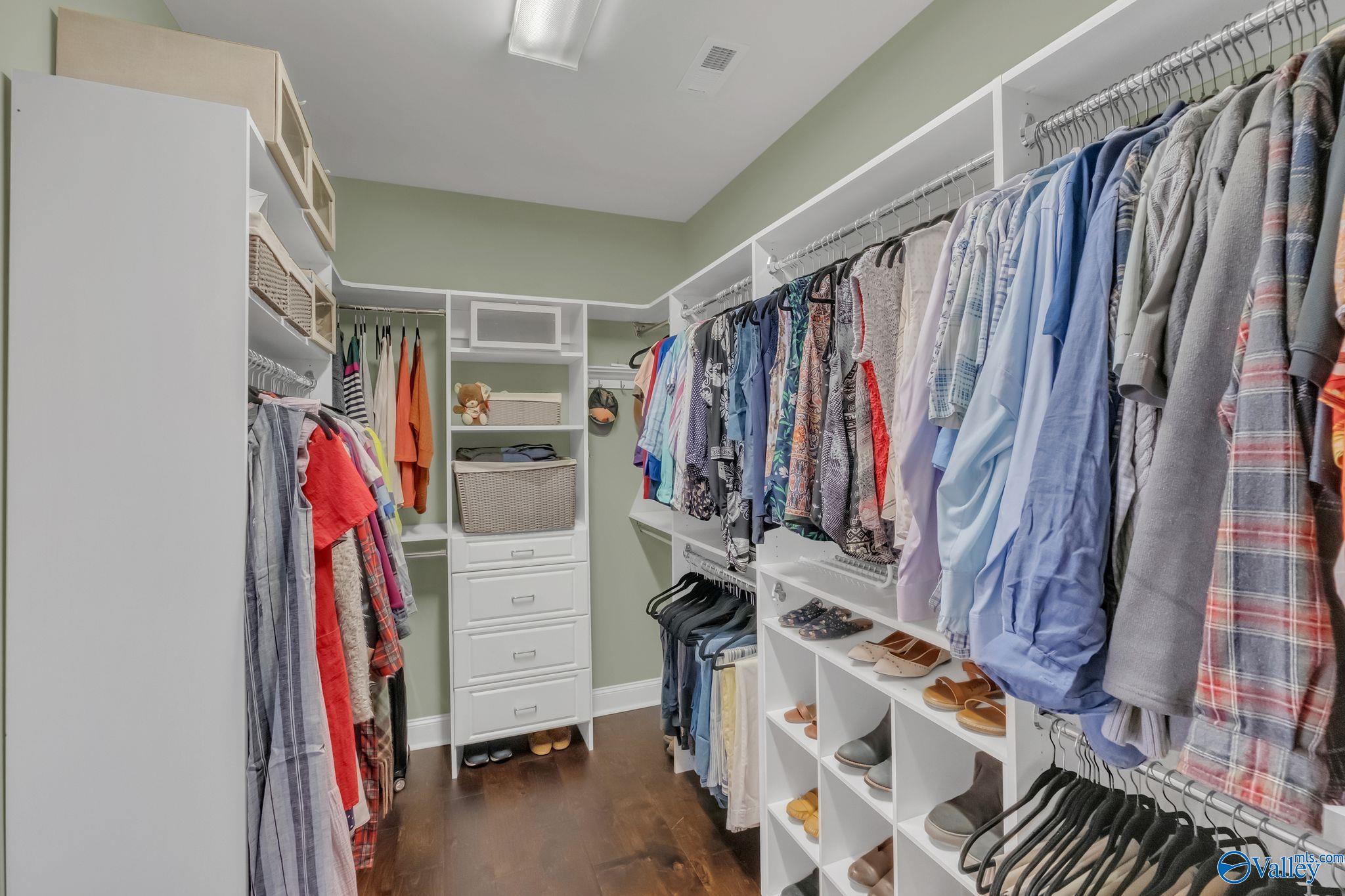 4812 Pinebrook Court