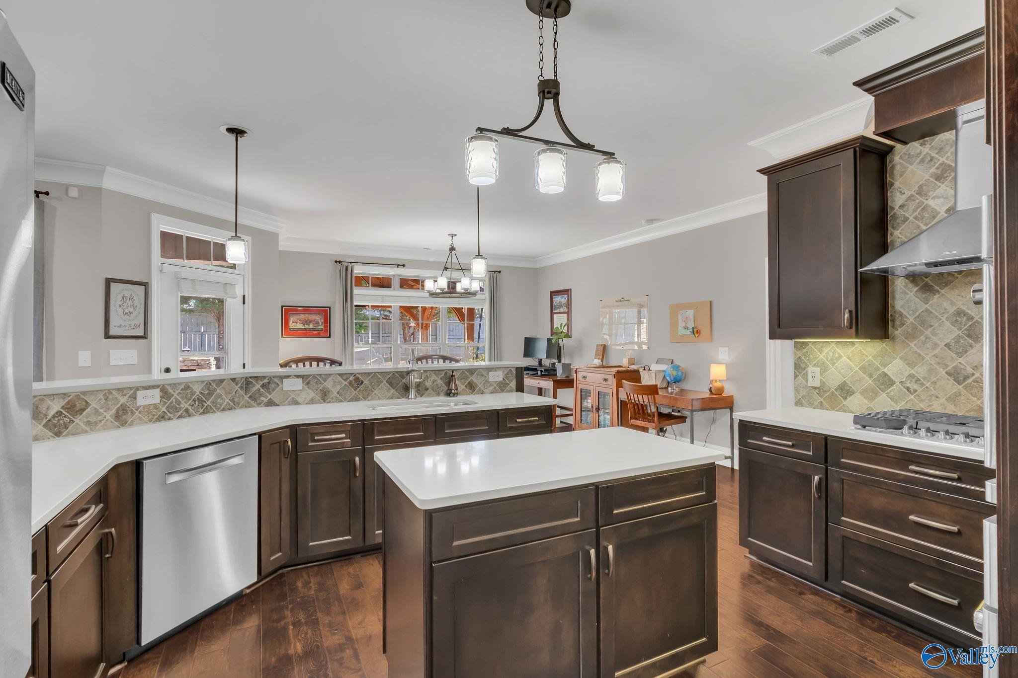 4812 Pinebrook Court