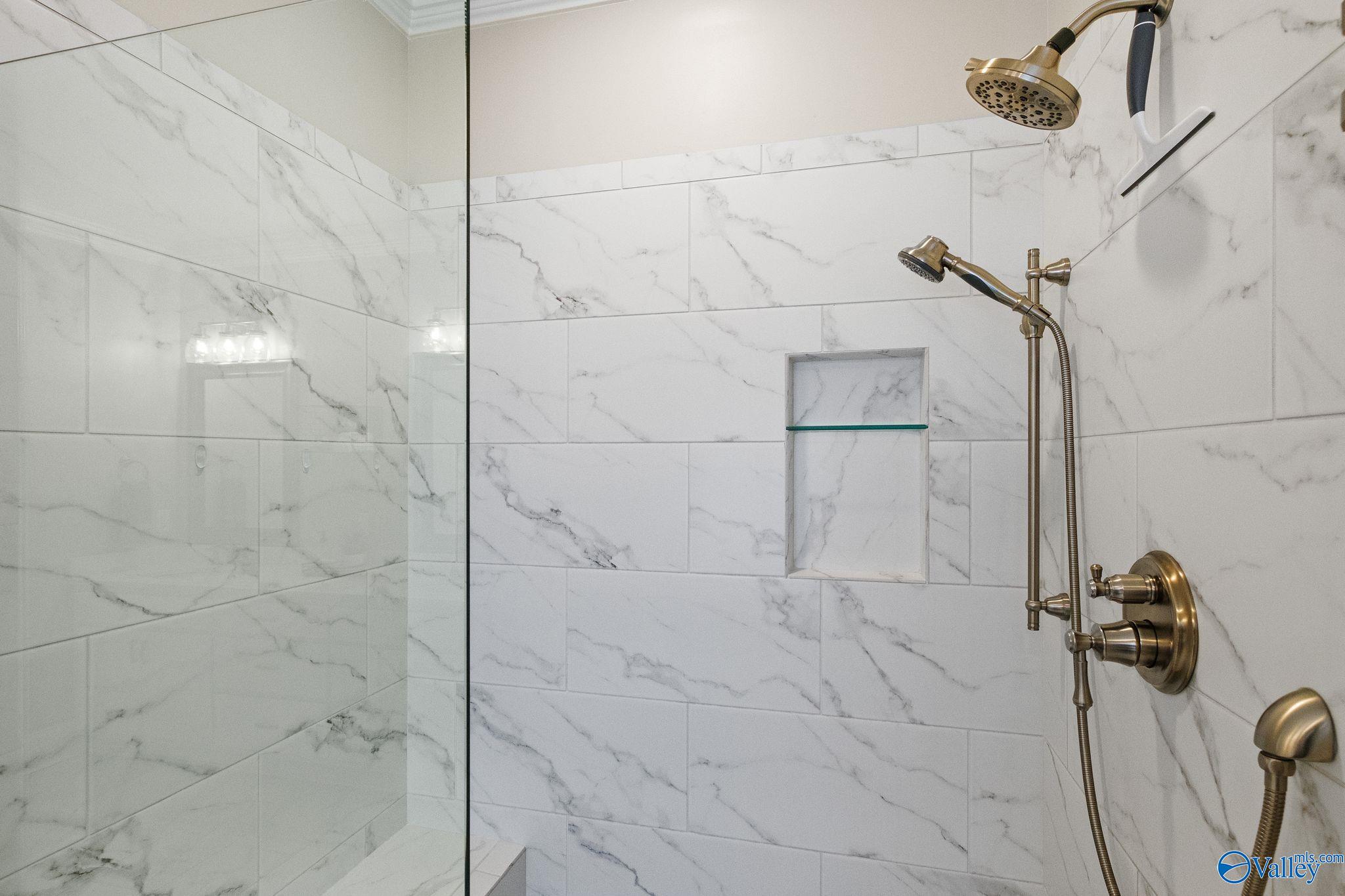 1303 Pecan Point Way