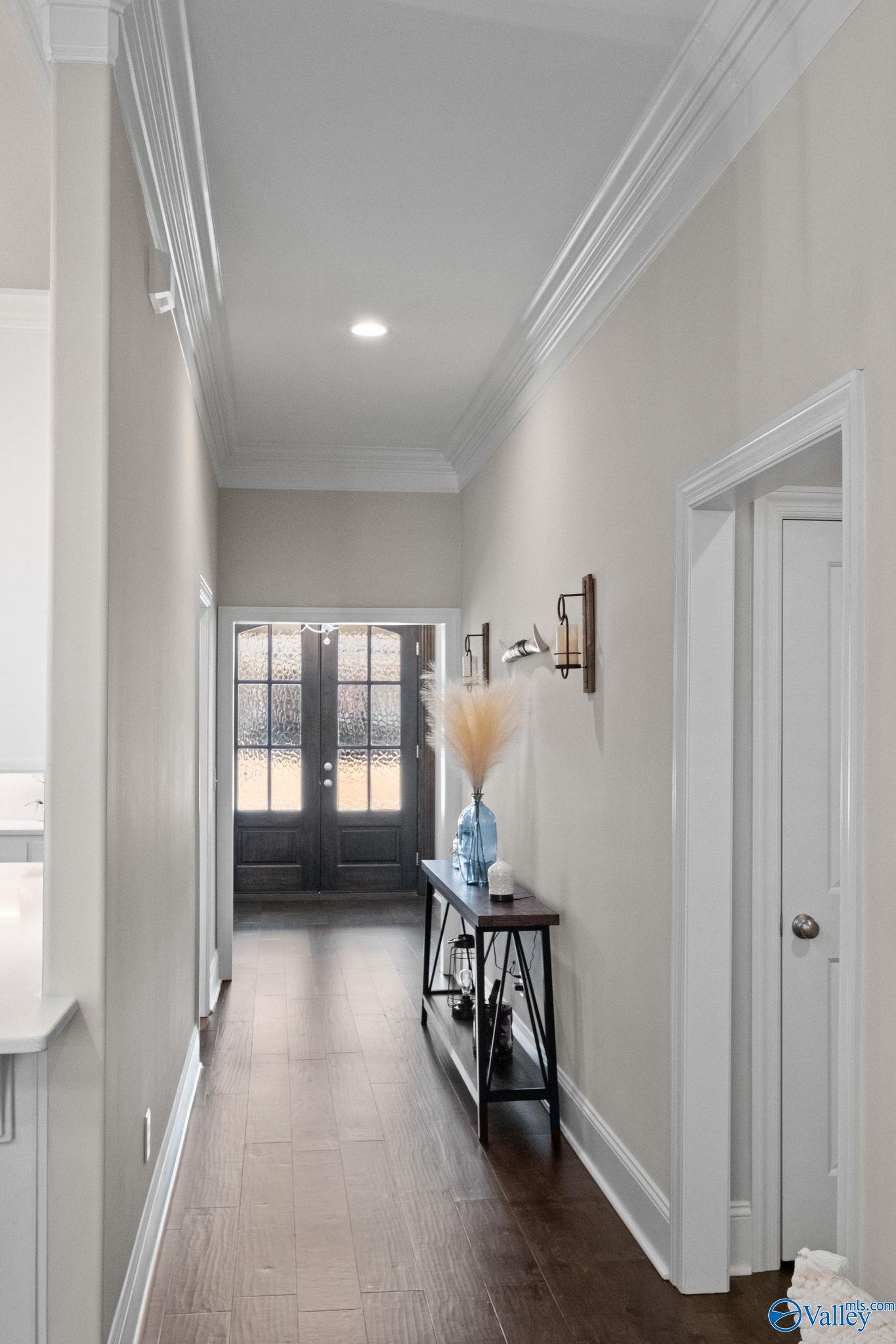 1303 Pecan Point Way