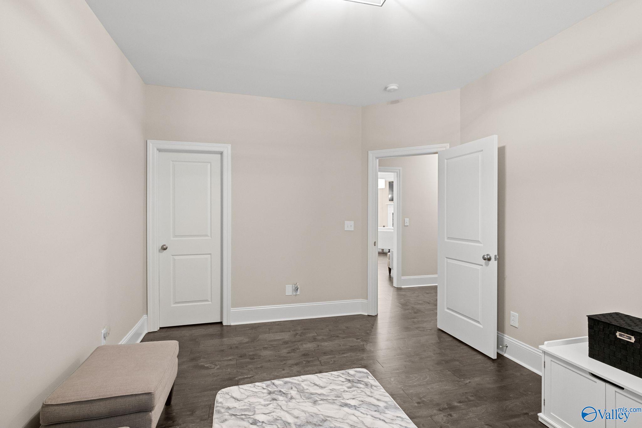 1303 Pecan Point Way