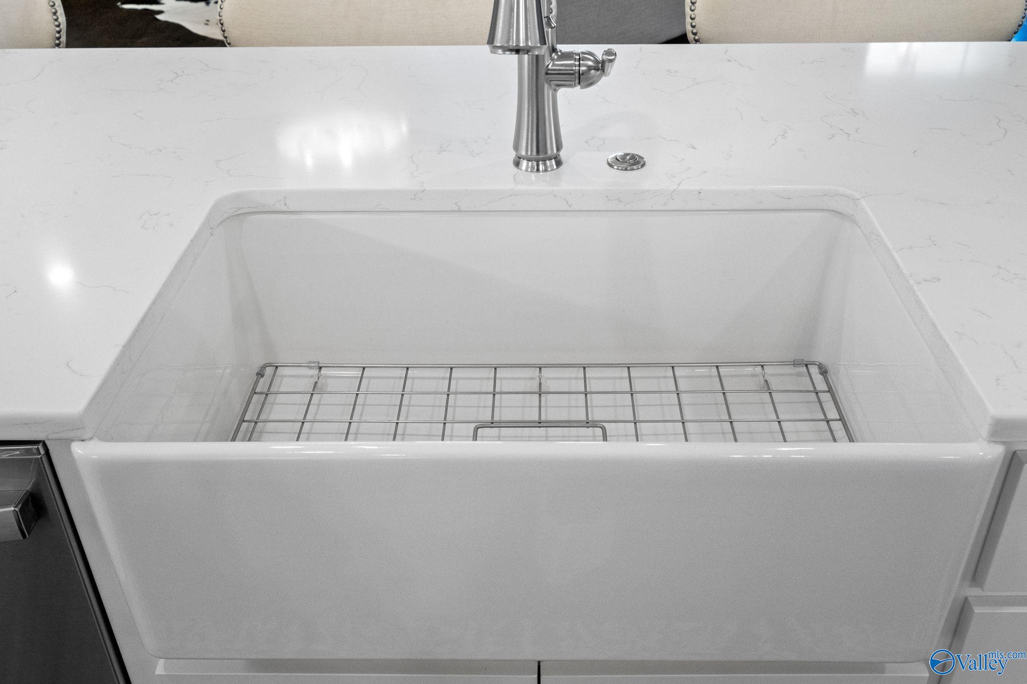 1303 Pecan Point Way