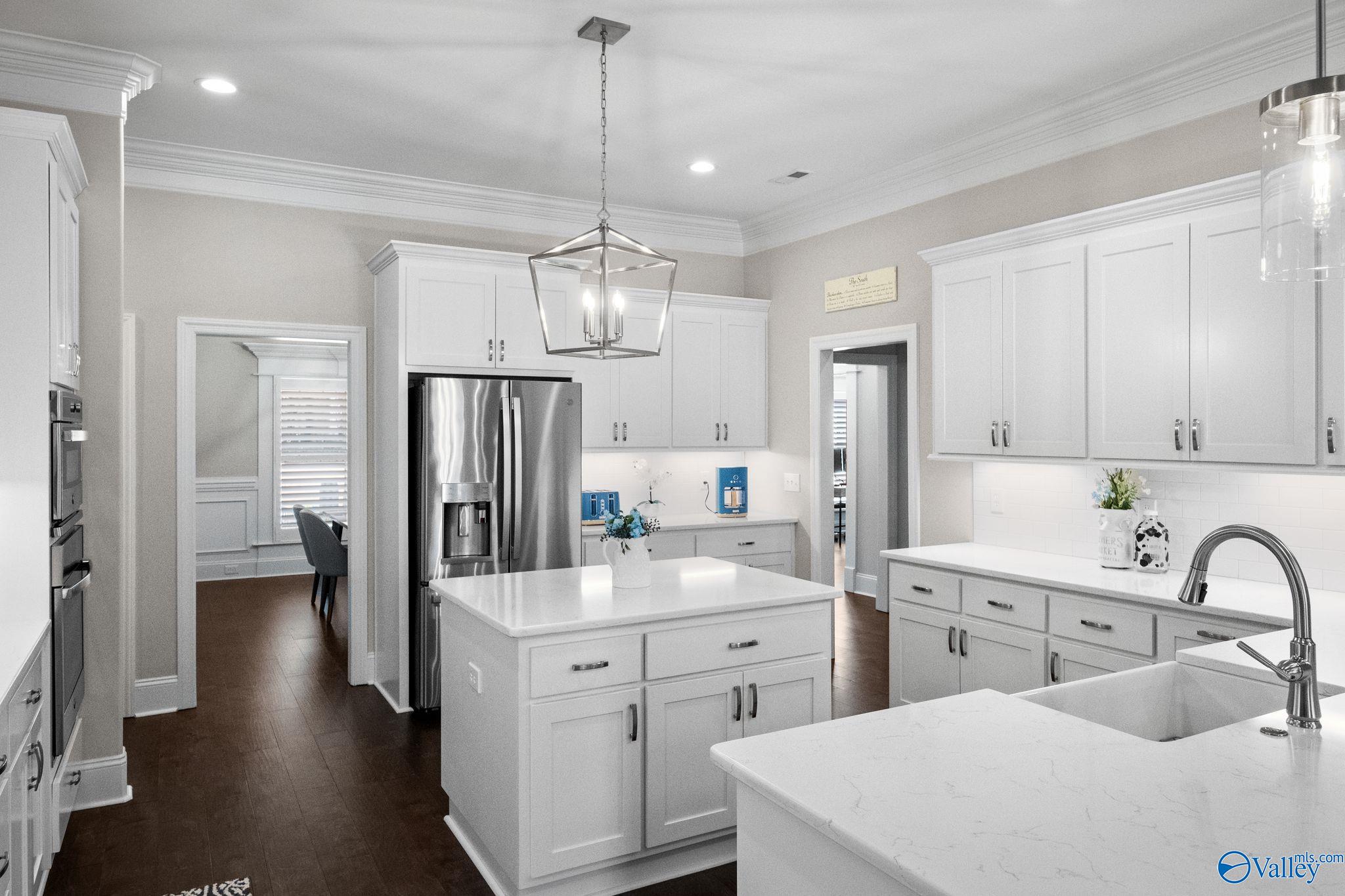 1303 Pecan Point Way