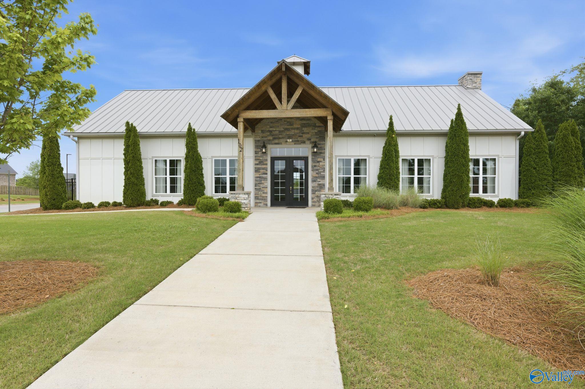 122 Fargo Circle
