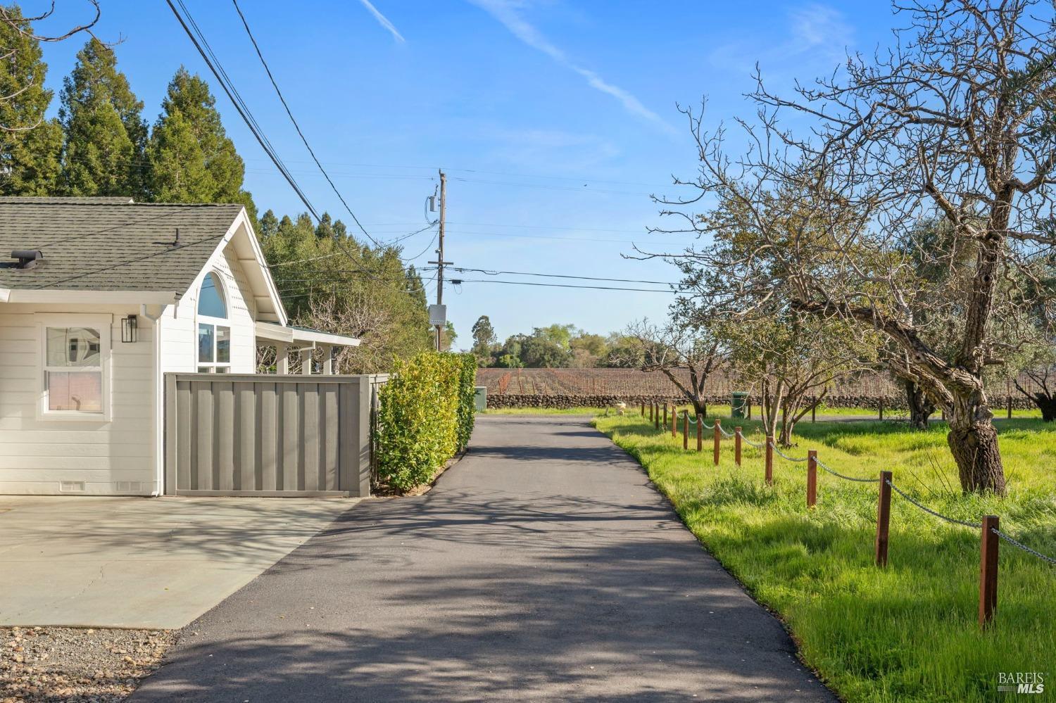 1316 Sulphur Springs Avenue, St. Helena