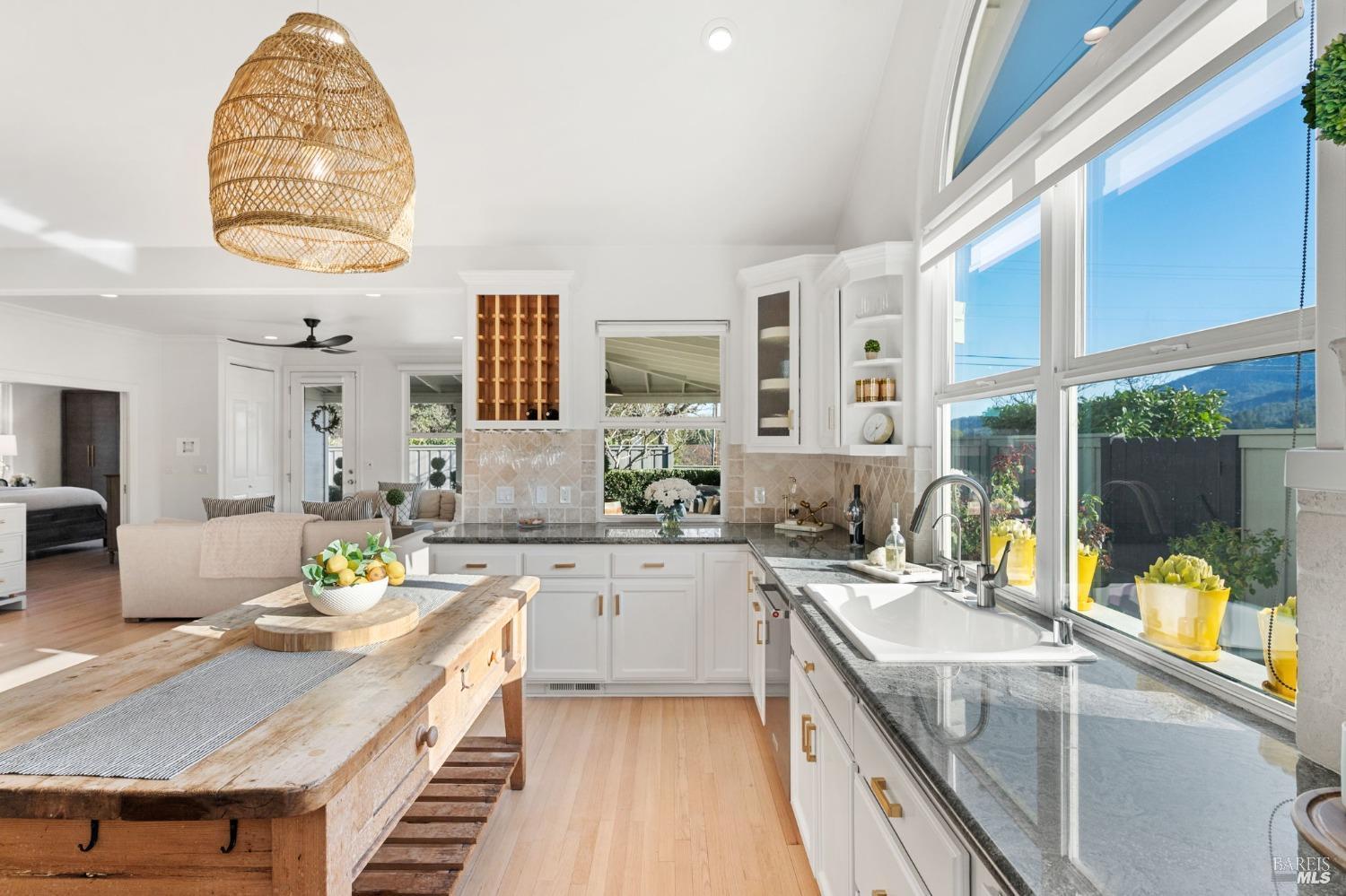 1316 Sulphur Springs Avenue, St. Helena