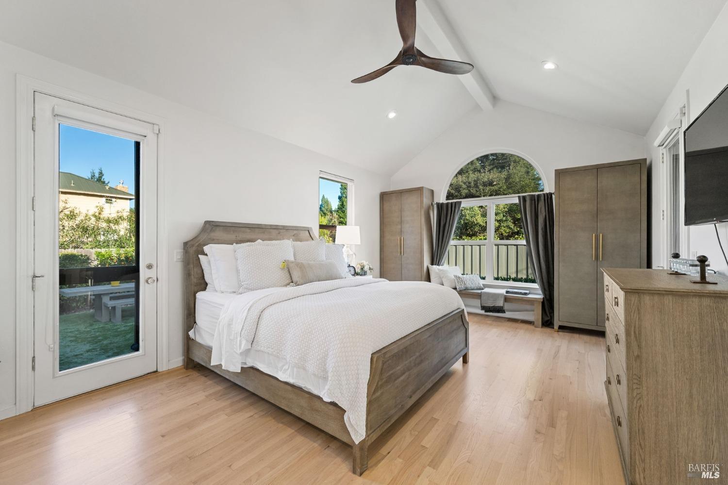 1316 Sulphur Springs Avenue, St. Helena